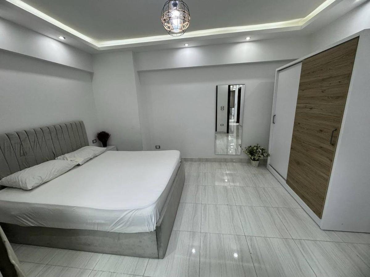 Cozy Modern Apartment In El-Nozha by Landmark Stays