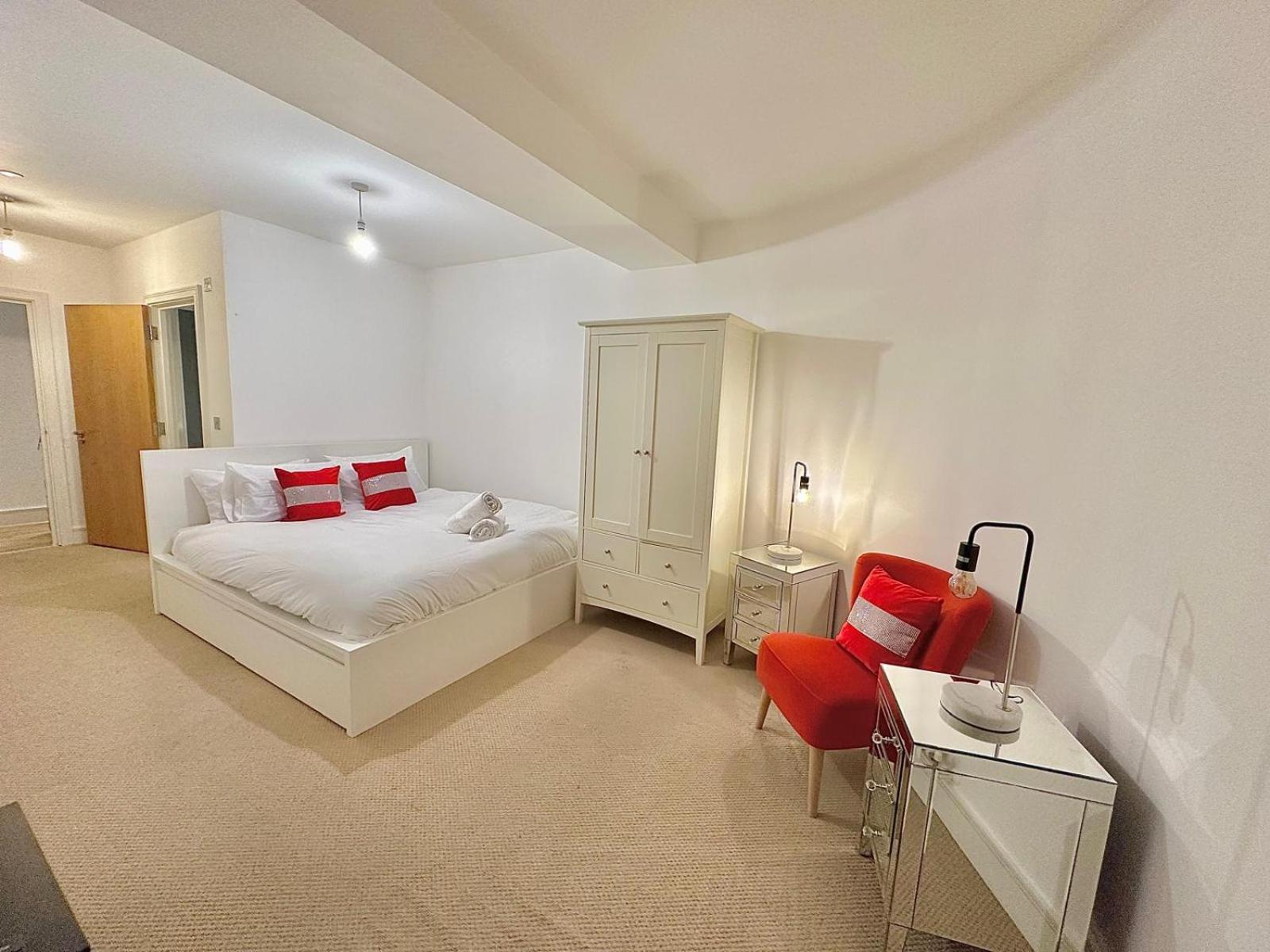 The grange penthouse F2