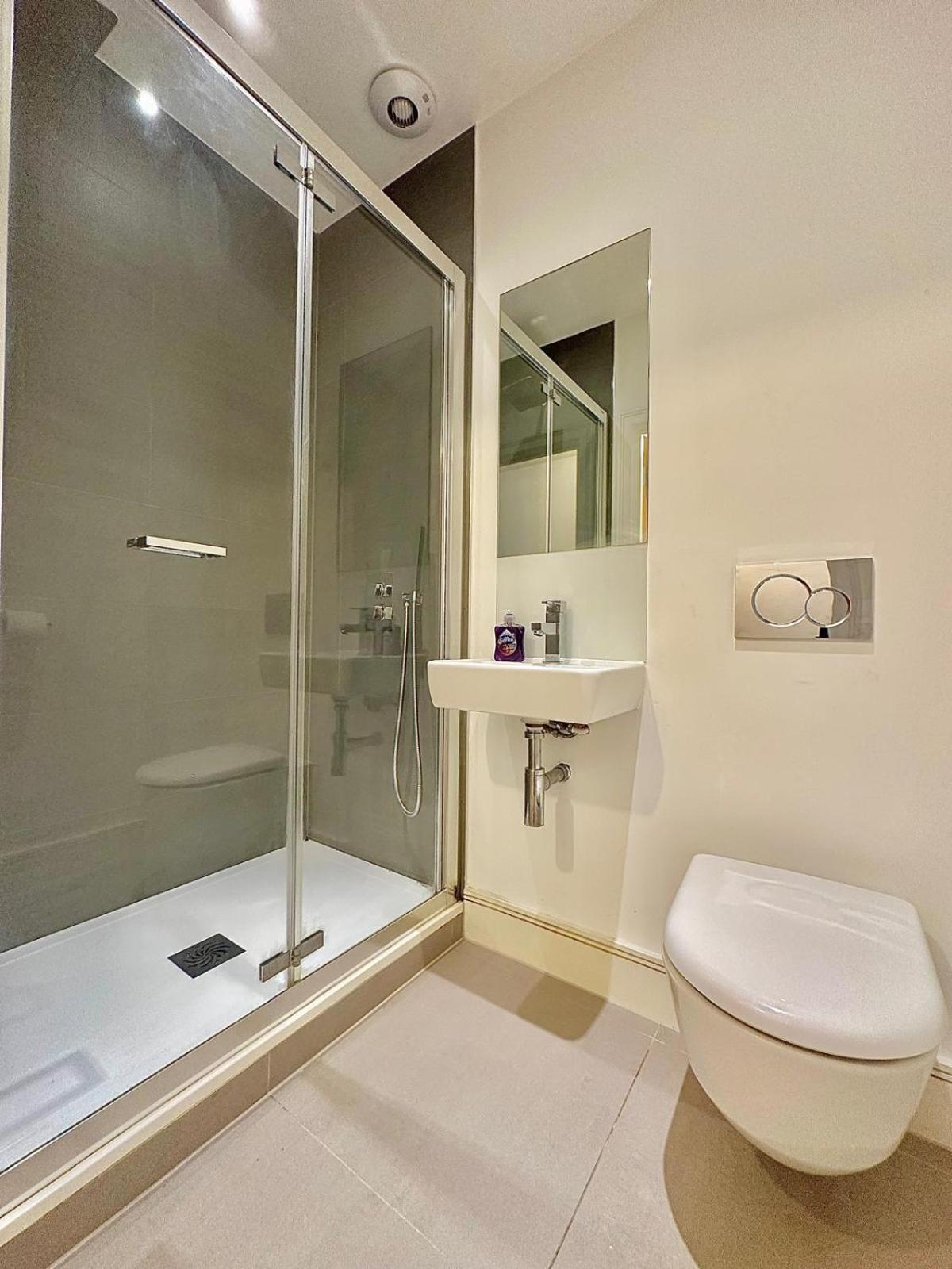 The grange penthouse F2