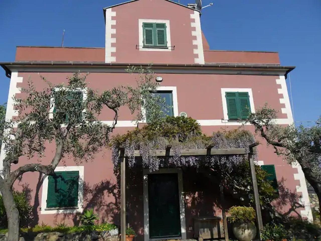 Historical Villa 'The Birdhouse' - Garden & Views photo 3
