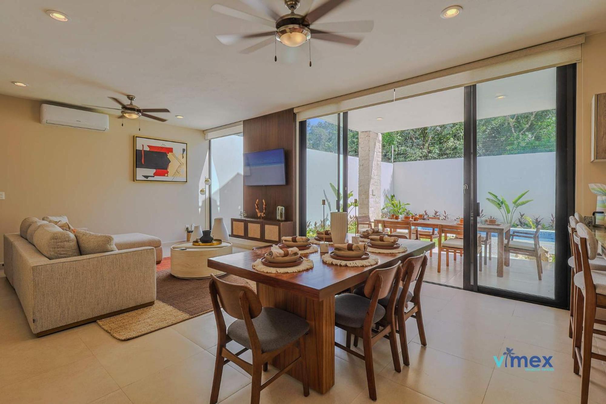 Modern Townhouse with Private Pool and BBQ Area