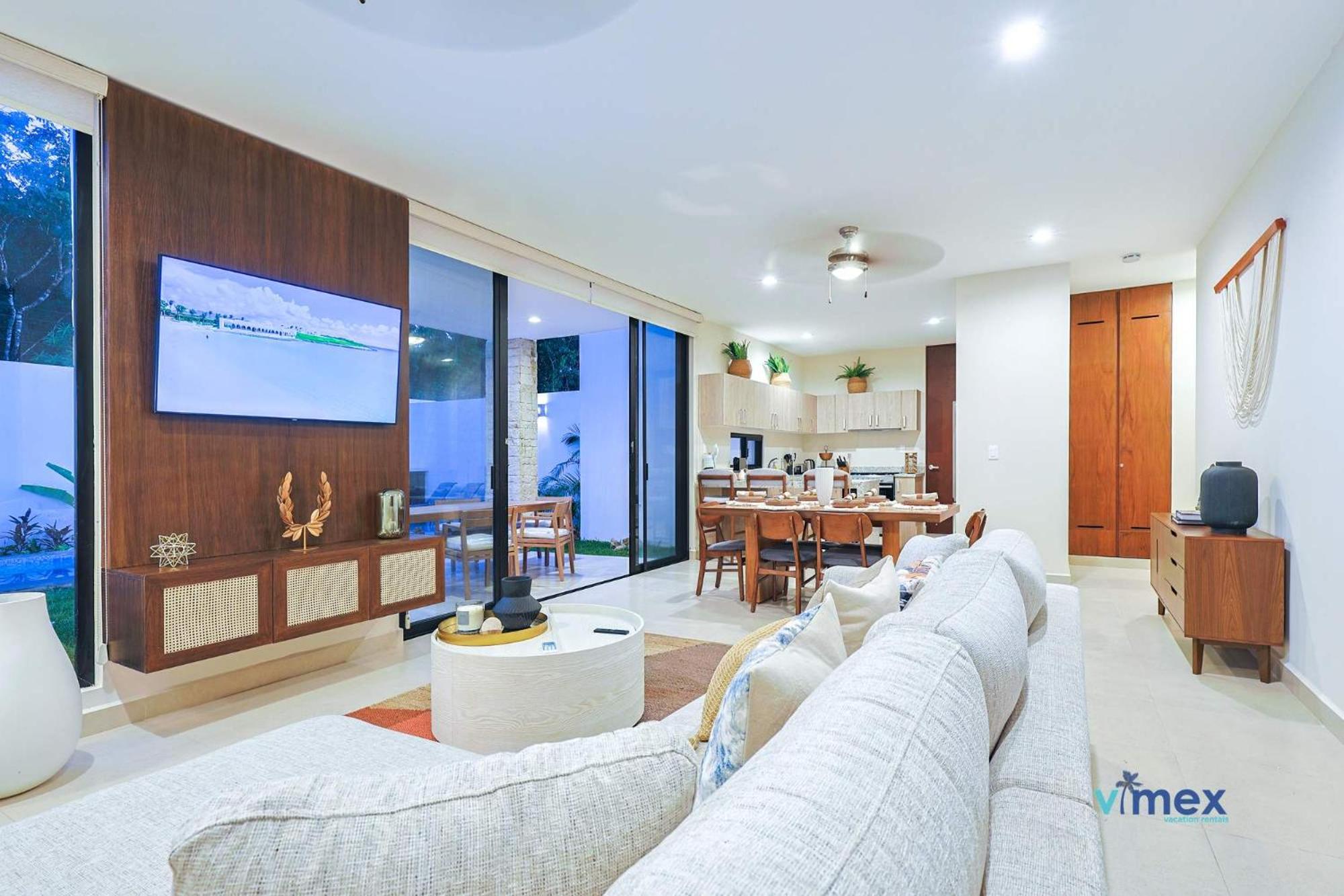 Modern Townhouse with Private Pool and BBQ Area