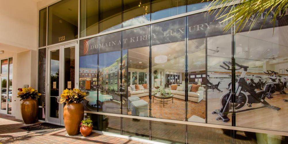 Gorgeous Furnished Apartments near Texas Medical Center & NRG Stadium view 5