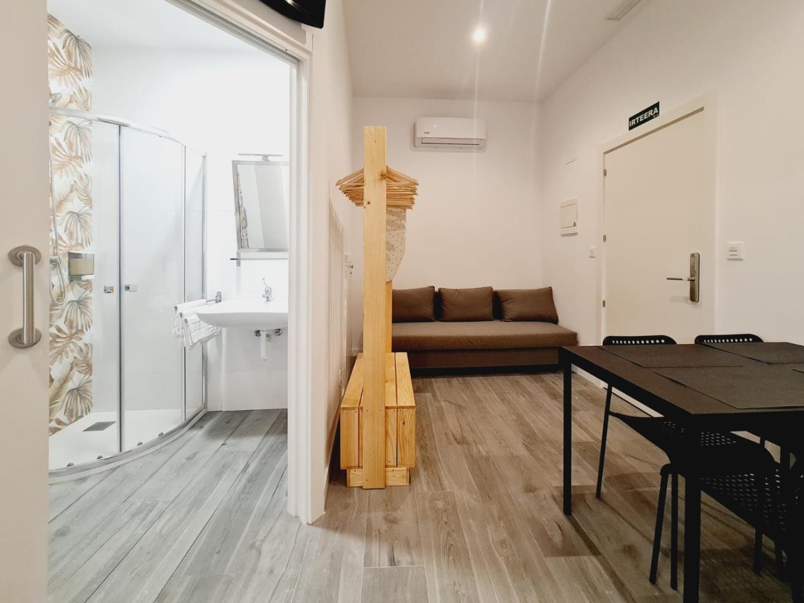 Bilbao ROOMS & KITCHEN Irala view 2