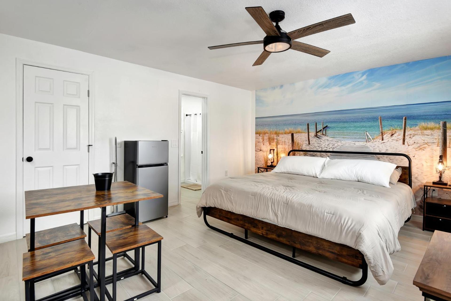 Cozy Studio Suite Near Beach w Kitchenette #11 view 3