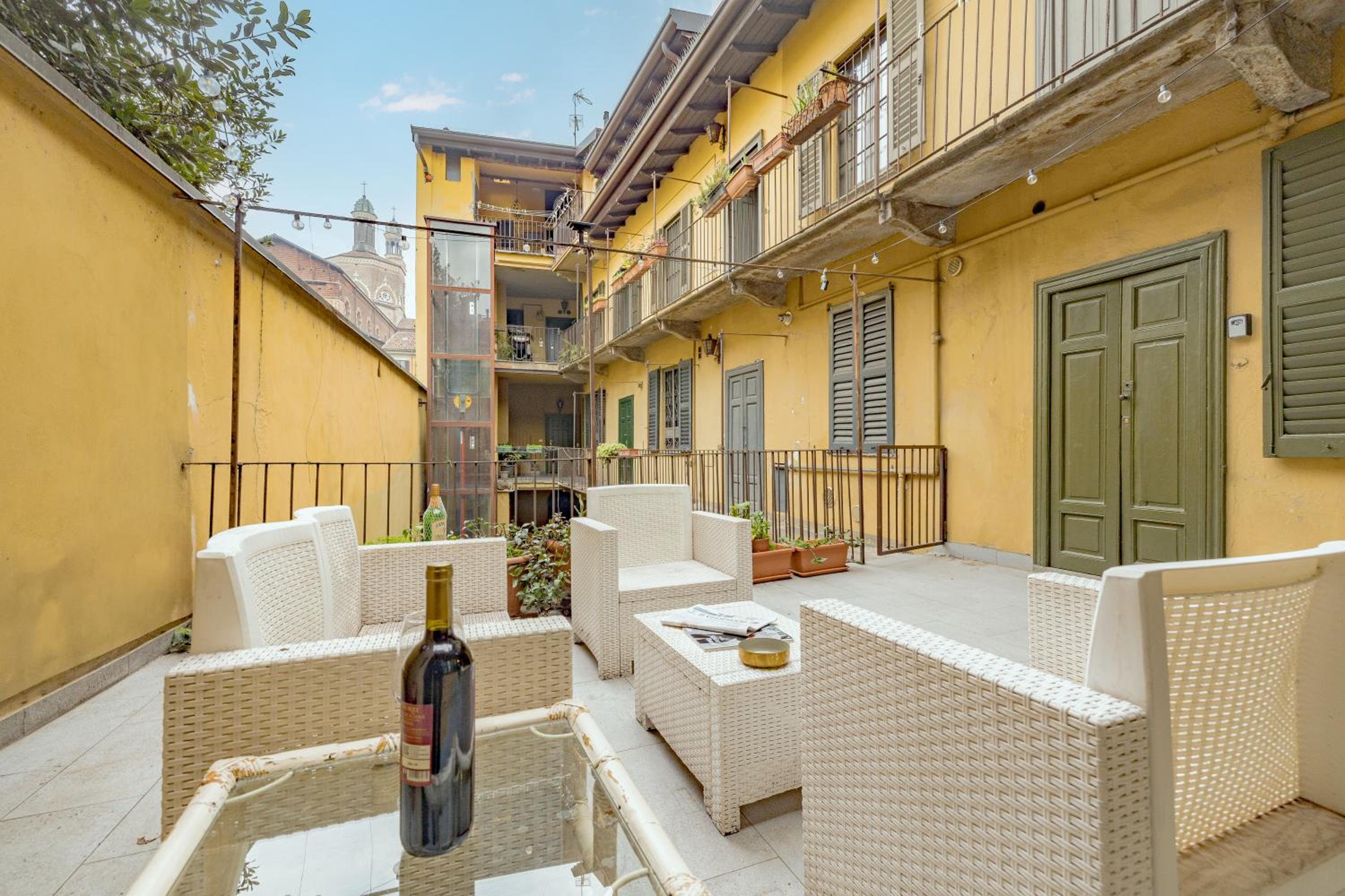 Luxury Naviglio House - 10 min Cathedral