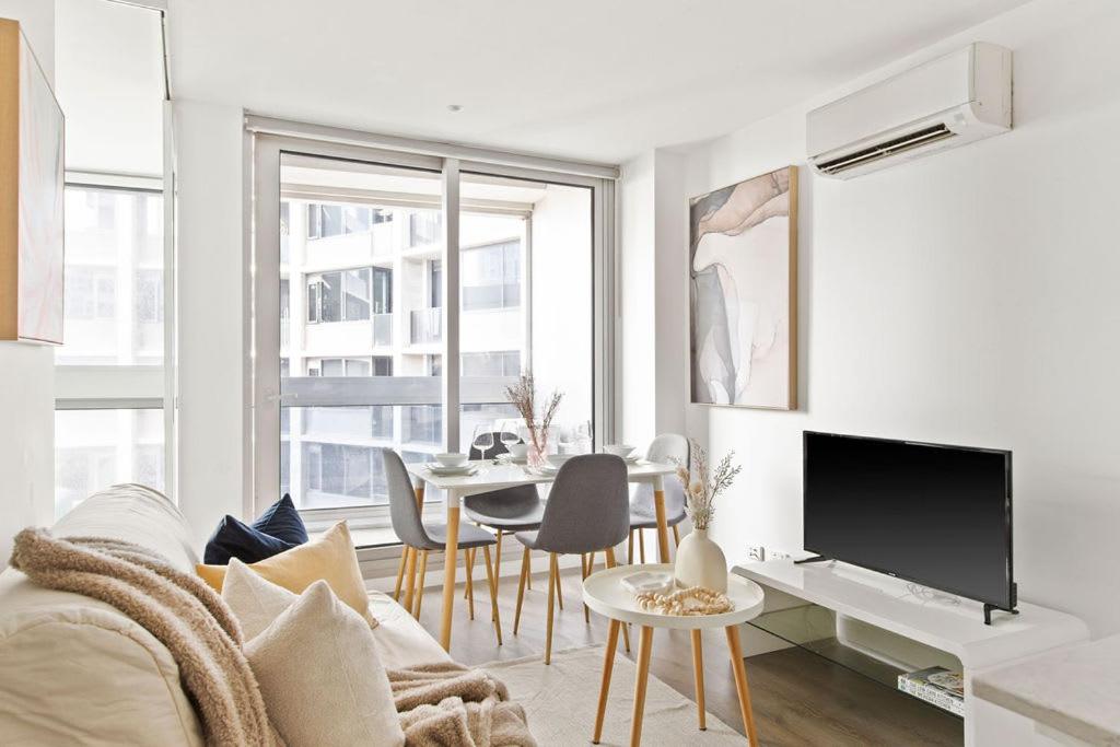 Modern 2BR Apartment Near to Southern Cross
