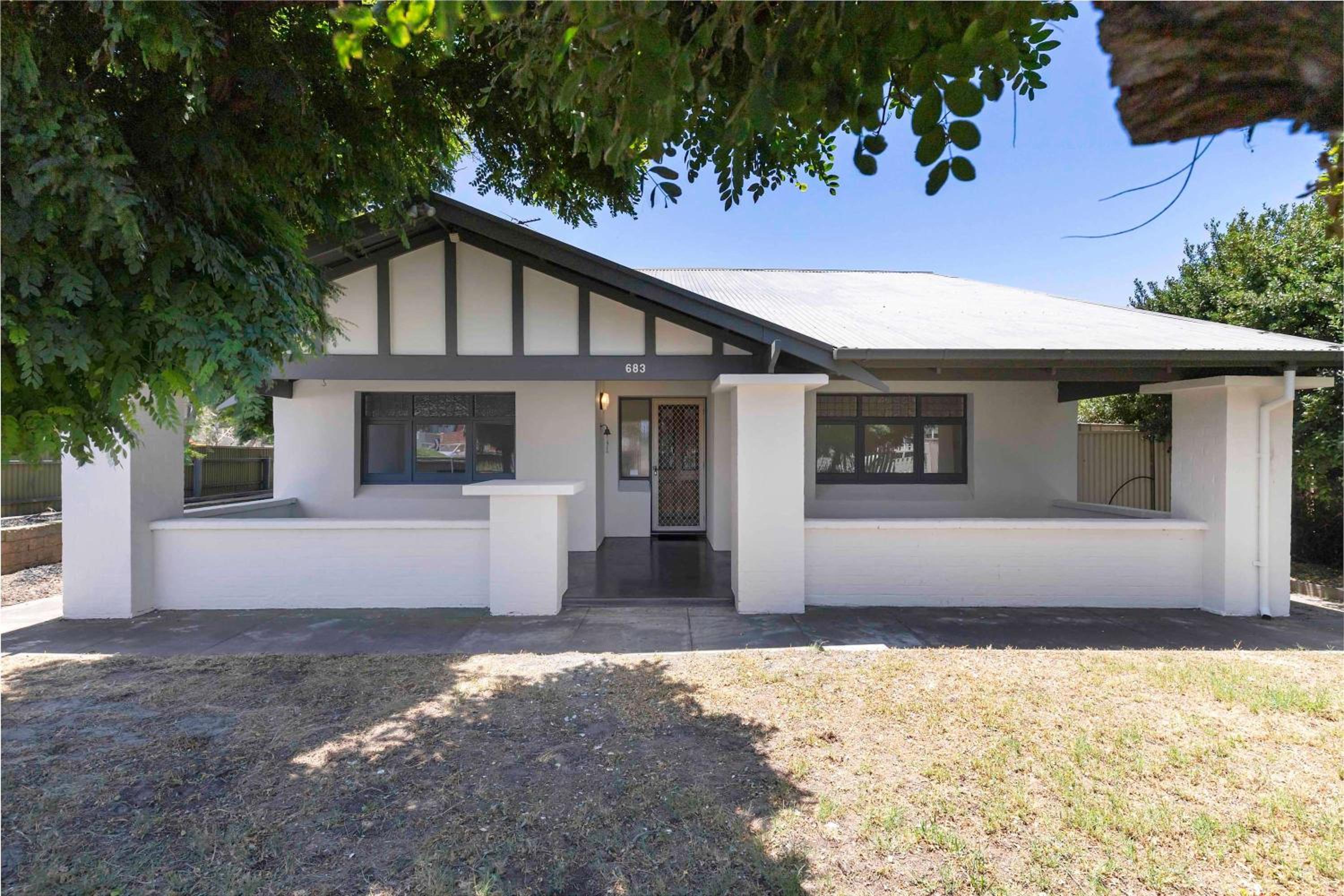 Bobby's Beachside Bungalow in Grange
