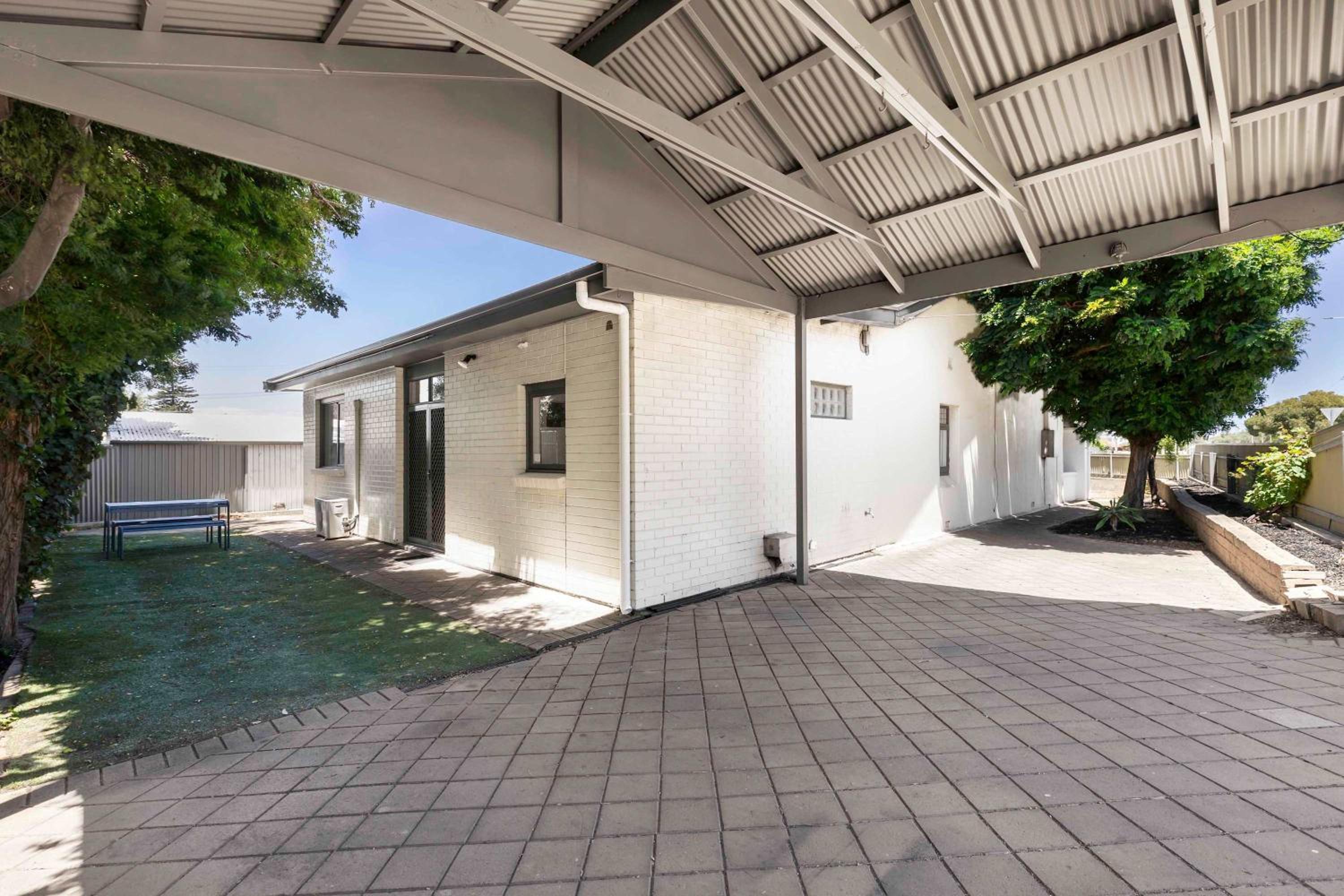 Bobby's Beachside Bungalow in Grange