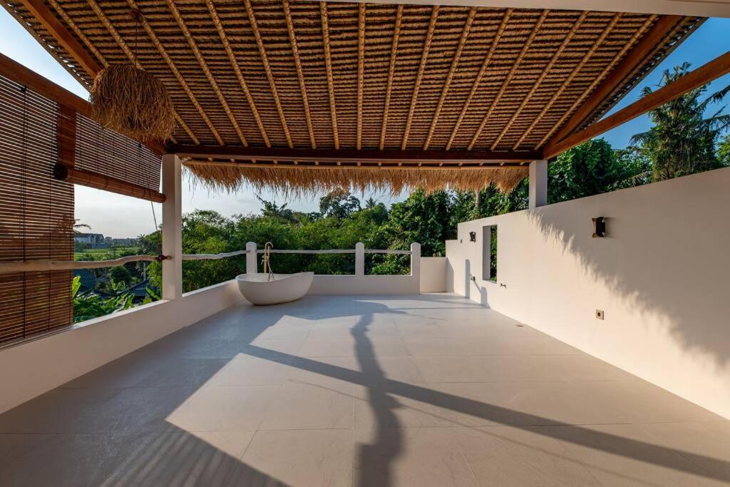 Villa Cat & Fish - Monthly 2 BR Tumbak Bayuh