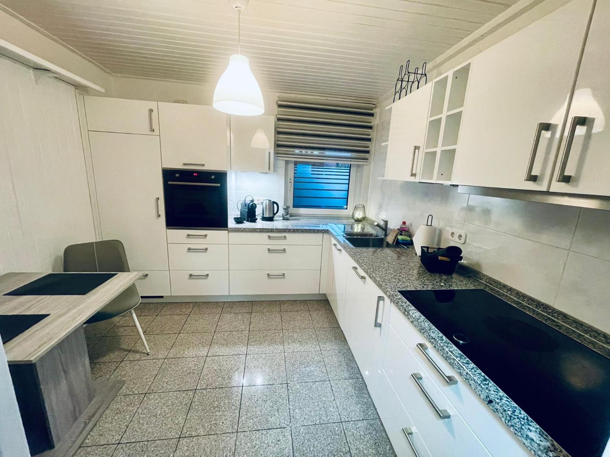 Appartement 3 - geräumige Wohnung mit eigener Küche, Bad und Gartenblick