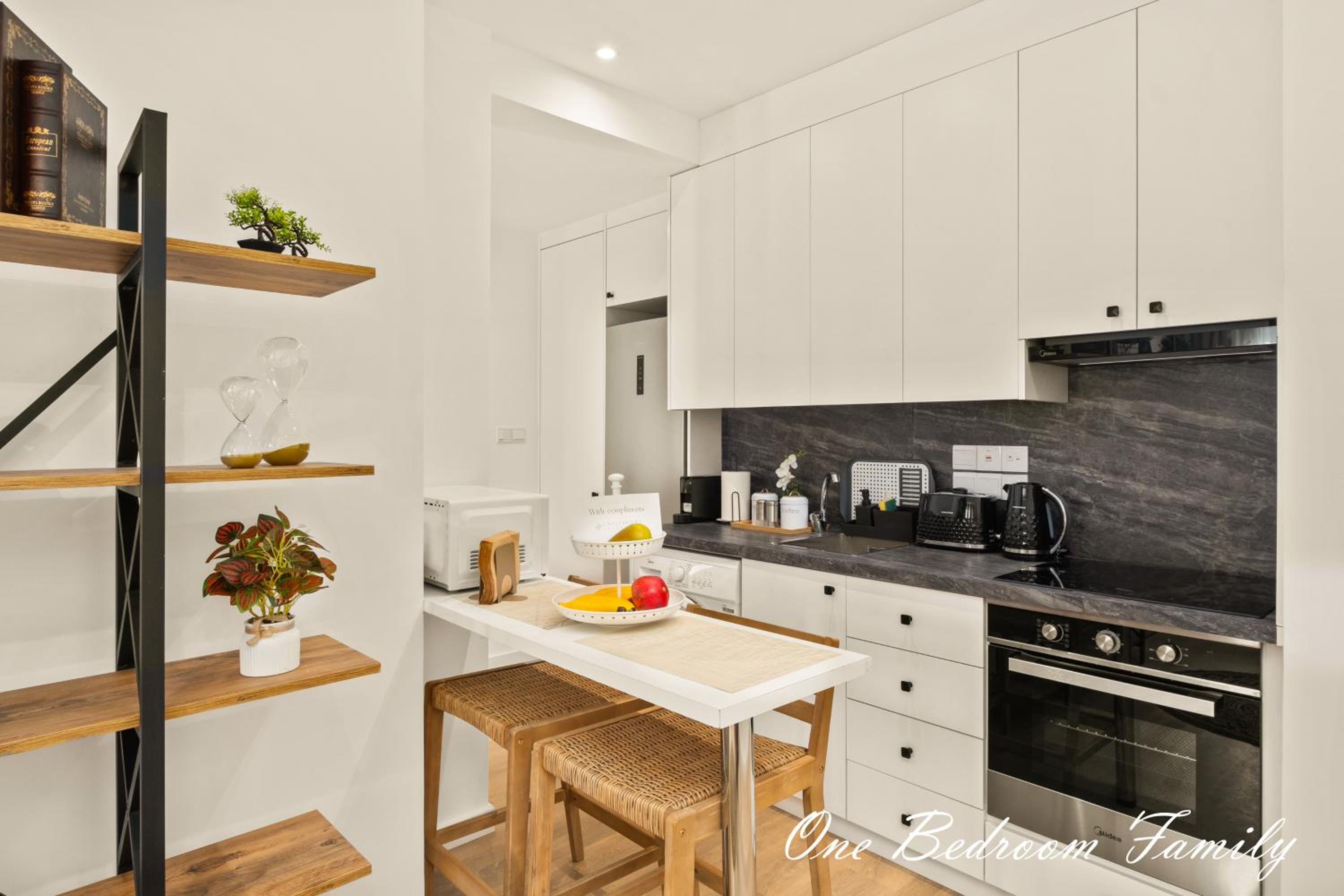 Lazuli Hermes Apartments