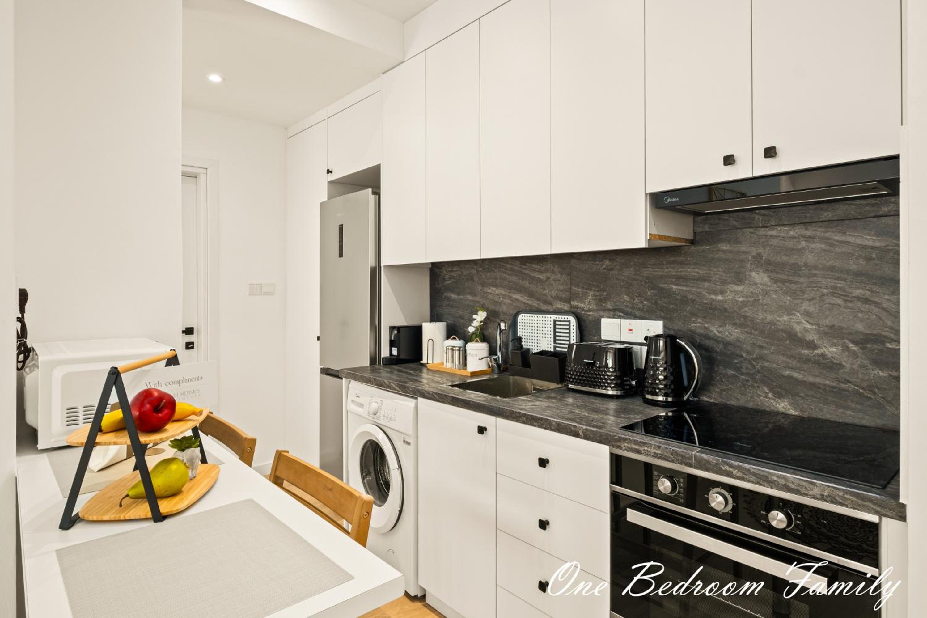 Lazuli Hermes Apartments