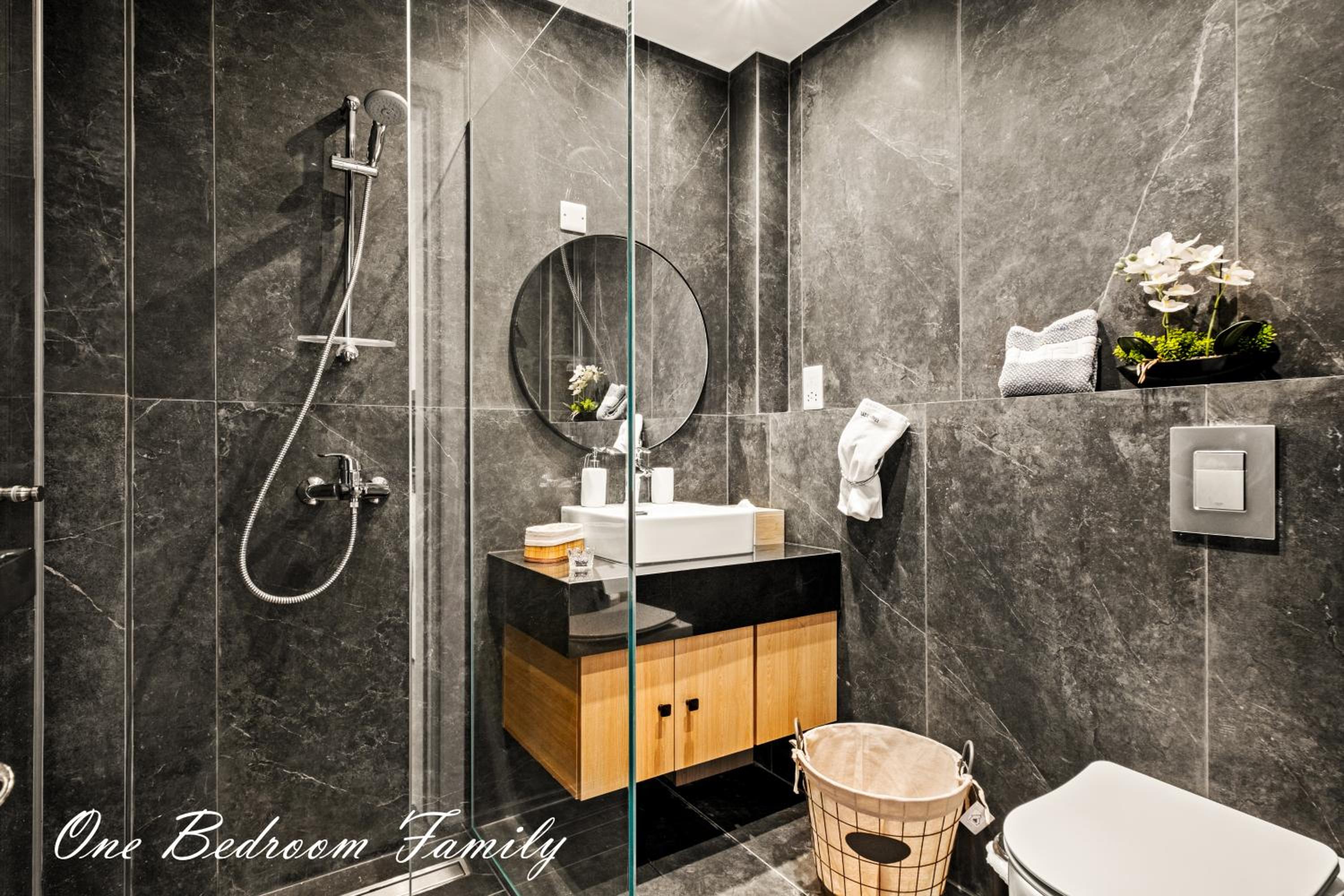 Lazuli Hermes Apartments