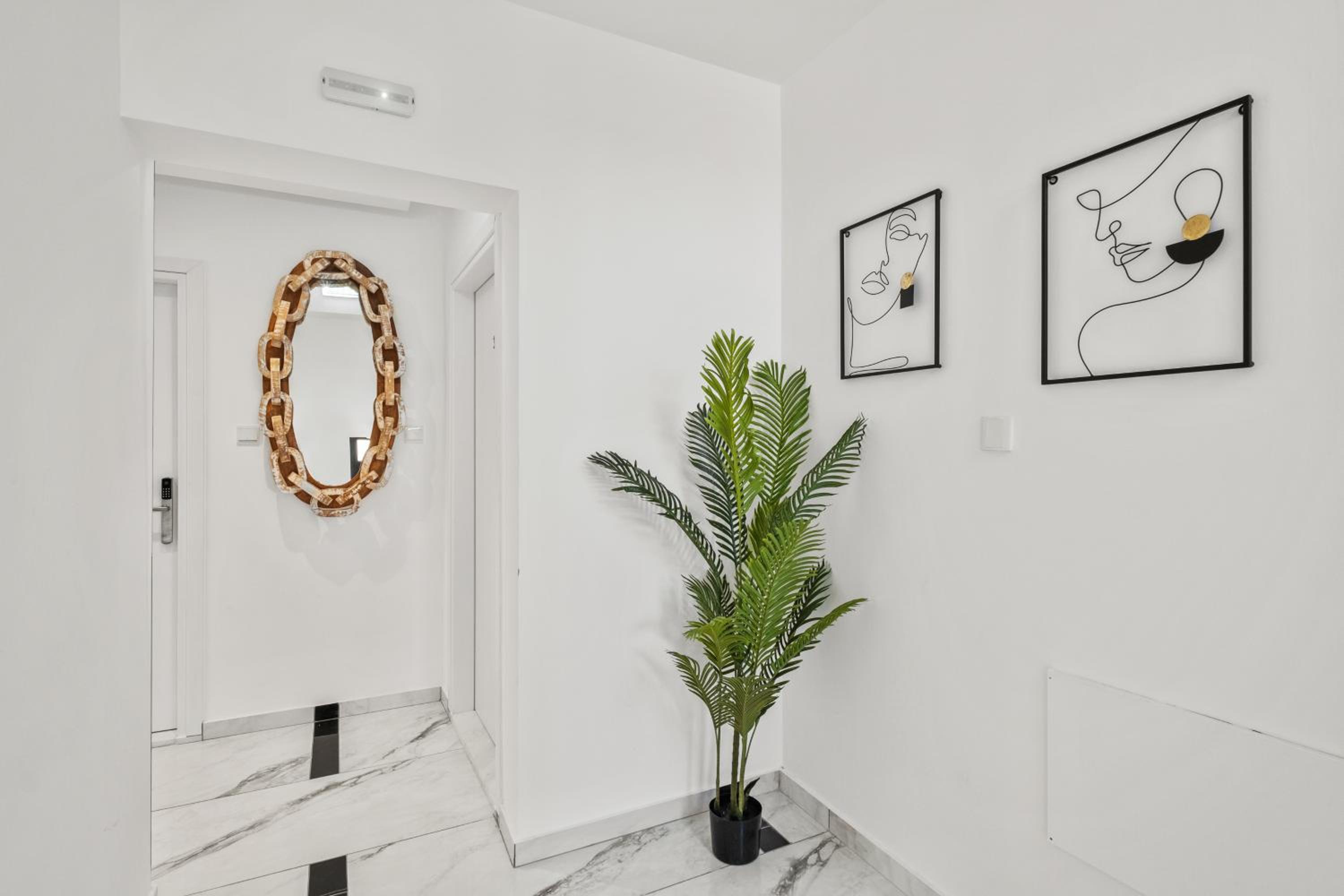 Lazuli Hermes Apartments