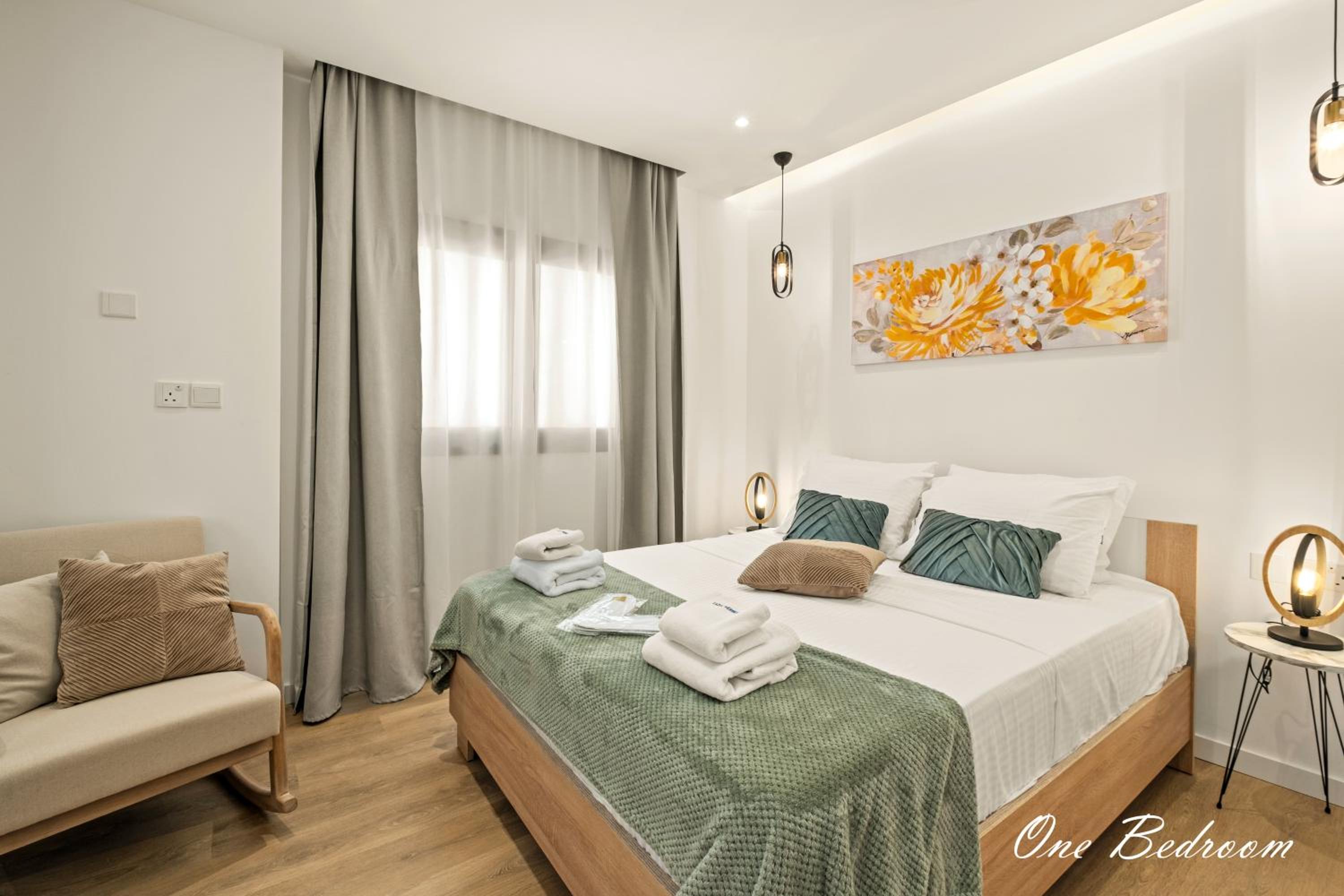 Lazuli Hermes Apartments