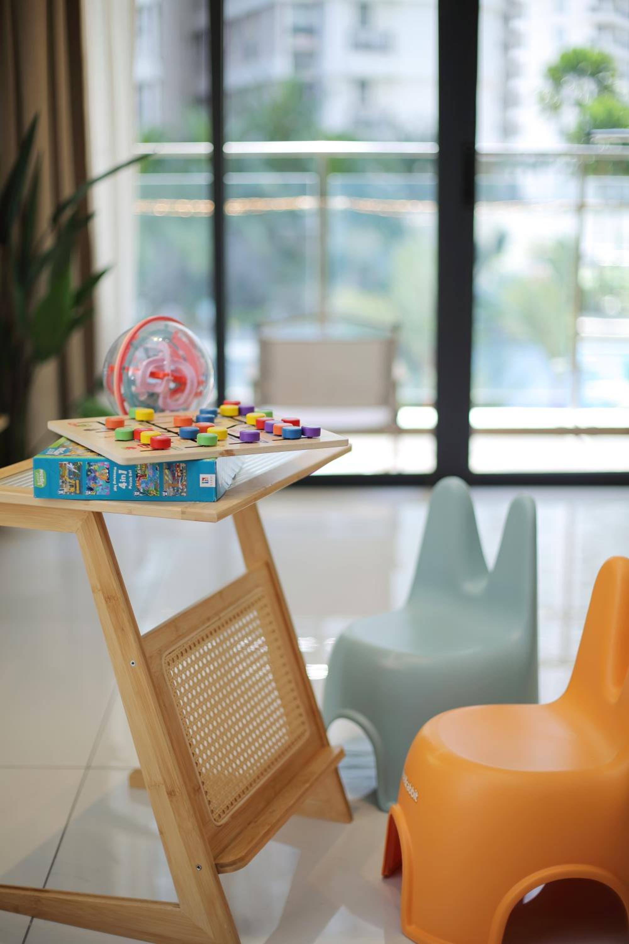 Kid-Loving Poolside Haven - 2BR - Netflix - Games