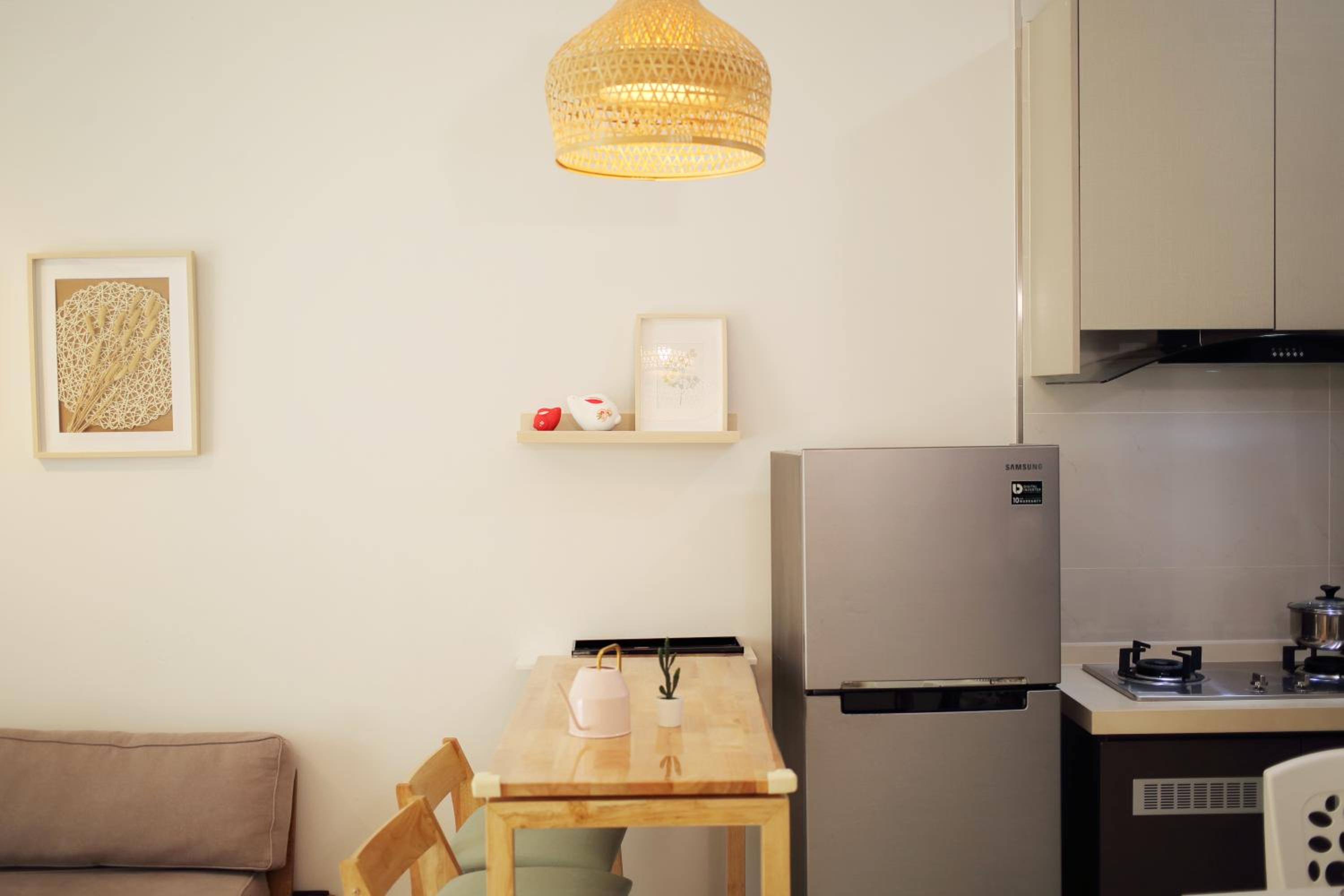 Kid-Loving Poolside Haven - 2BR - Netflix - Games