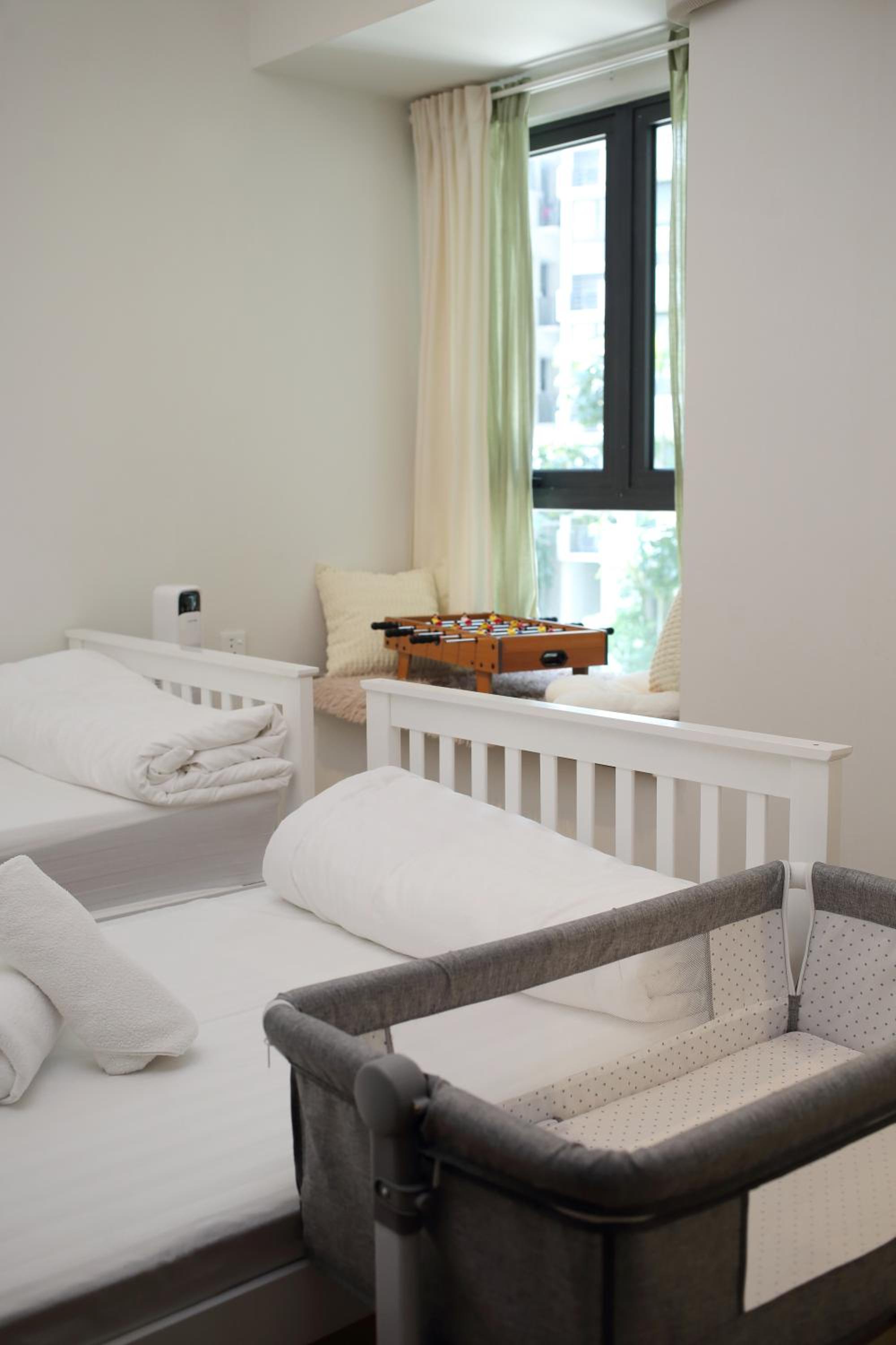 Kid-Loving Poolside Haven - 2BR - Netflix - Games
