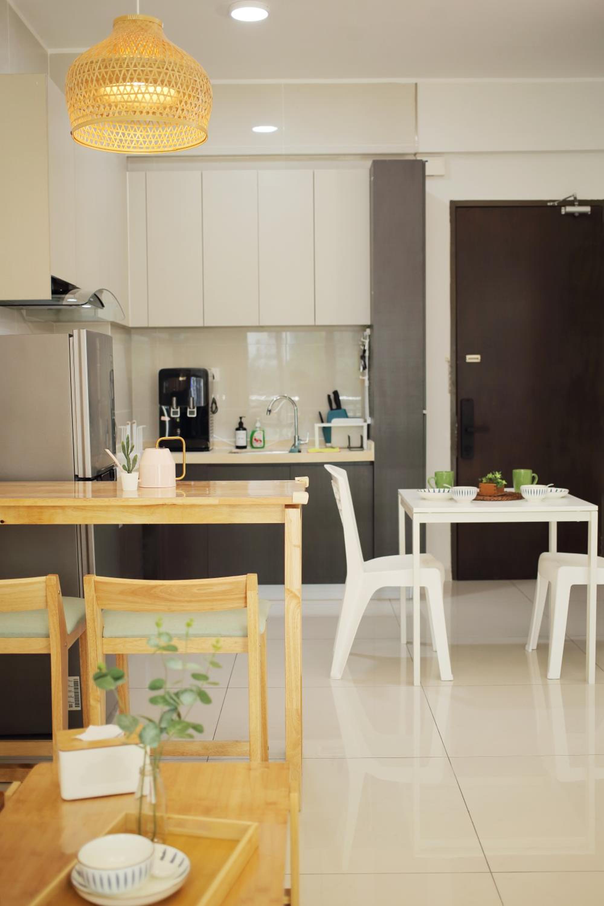 Kid-Loving Poolside Haven - 2BR - Netflix - Games