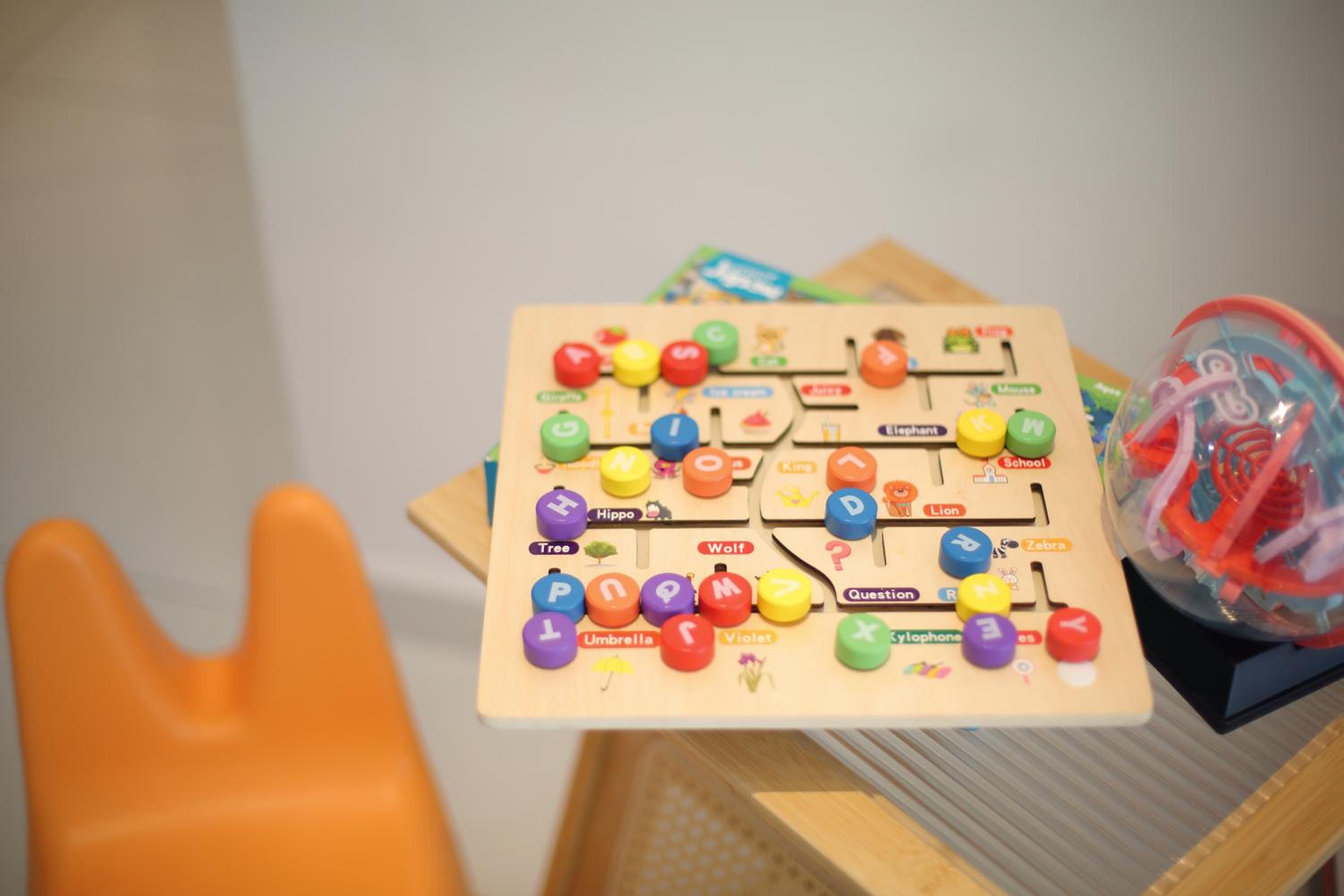 Kid-Loving Poolside Haven - 2BR - Netflix - Games
