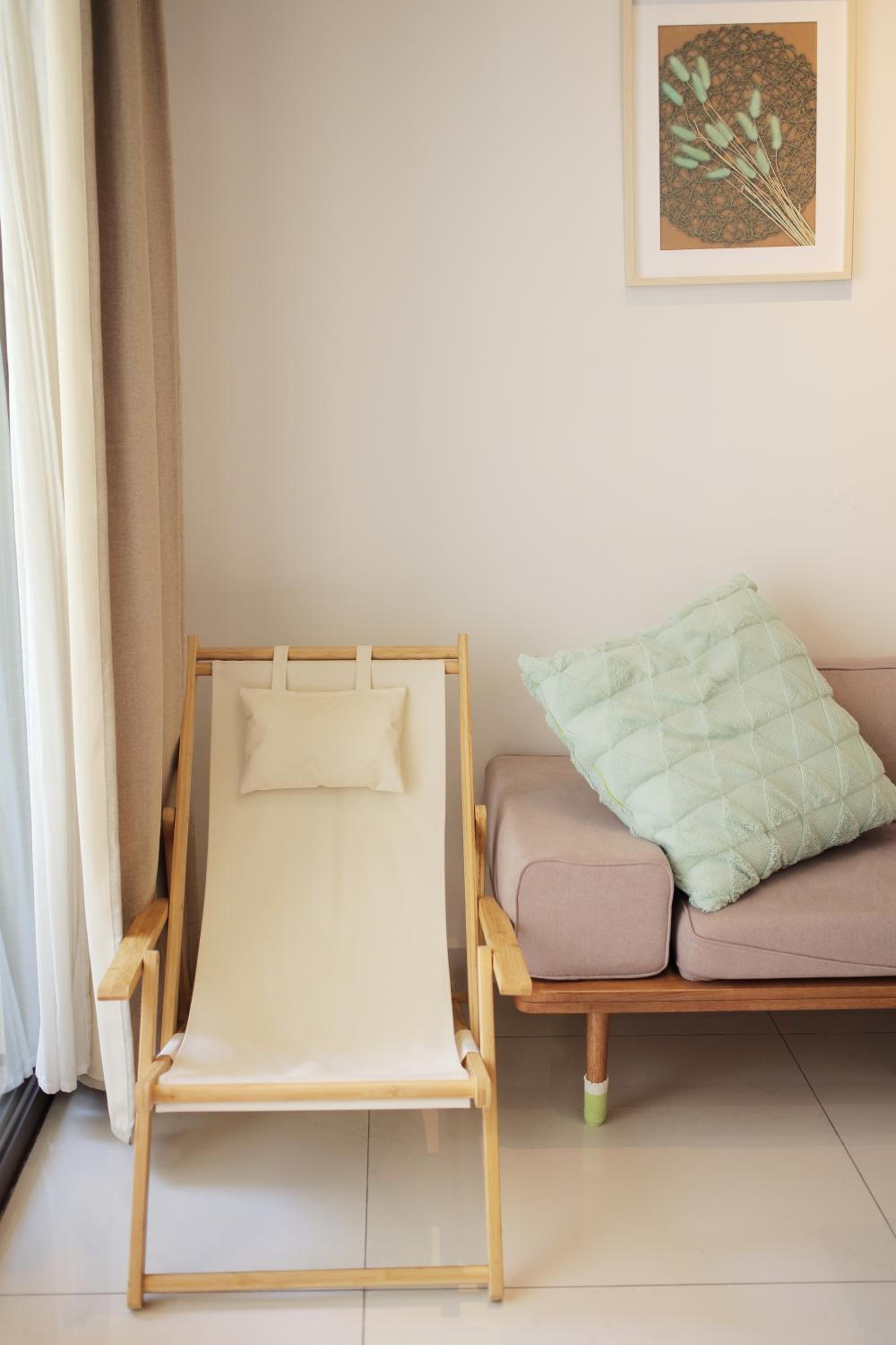 Kid-Loving Poolside Haven - 2BR - Netflix - Games