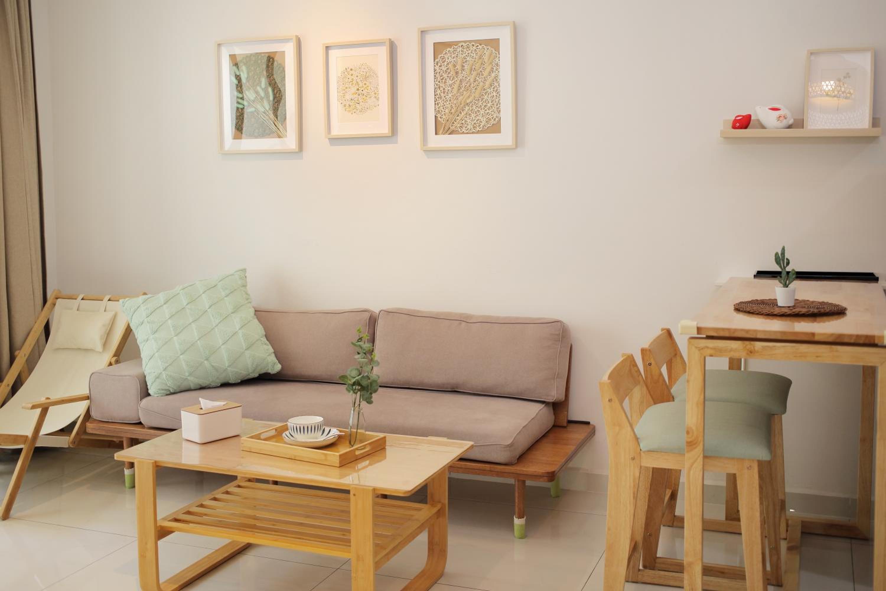 Kid-Loving Poolside Haven - 2BR - Netflix - Games