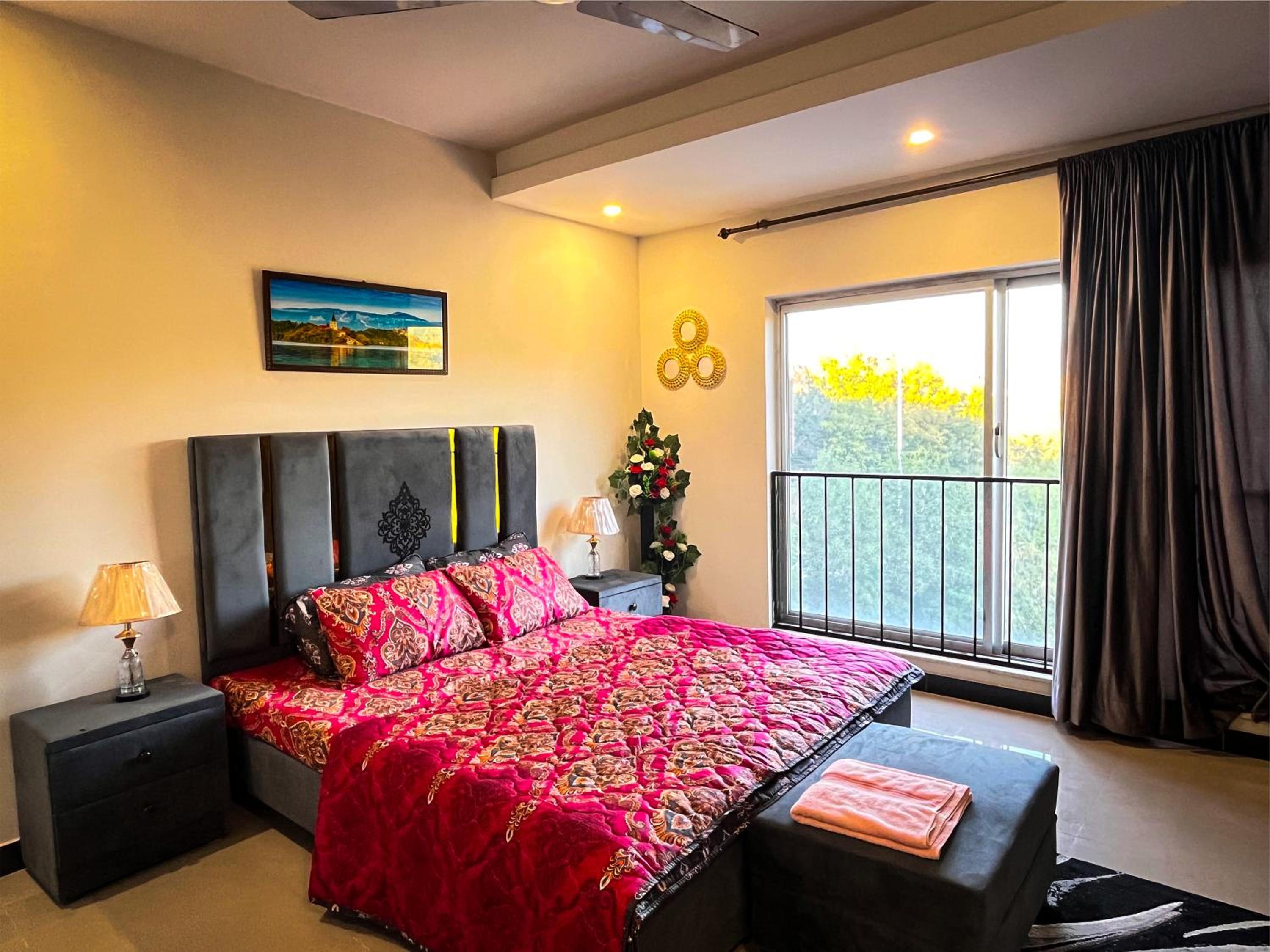 One bed Luxury apartment view 3