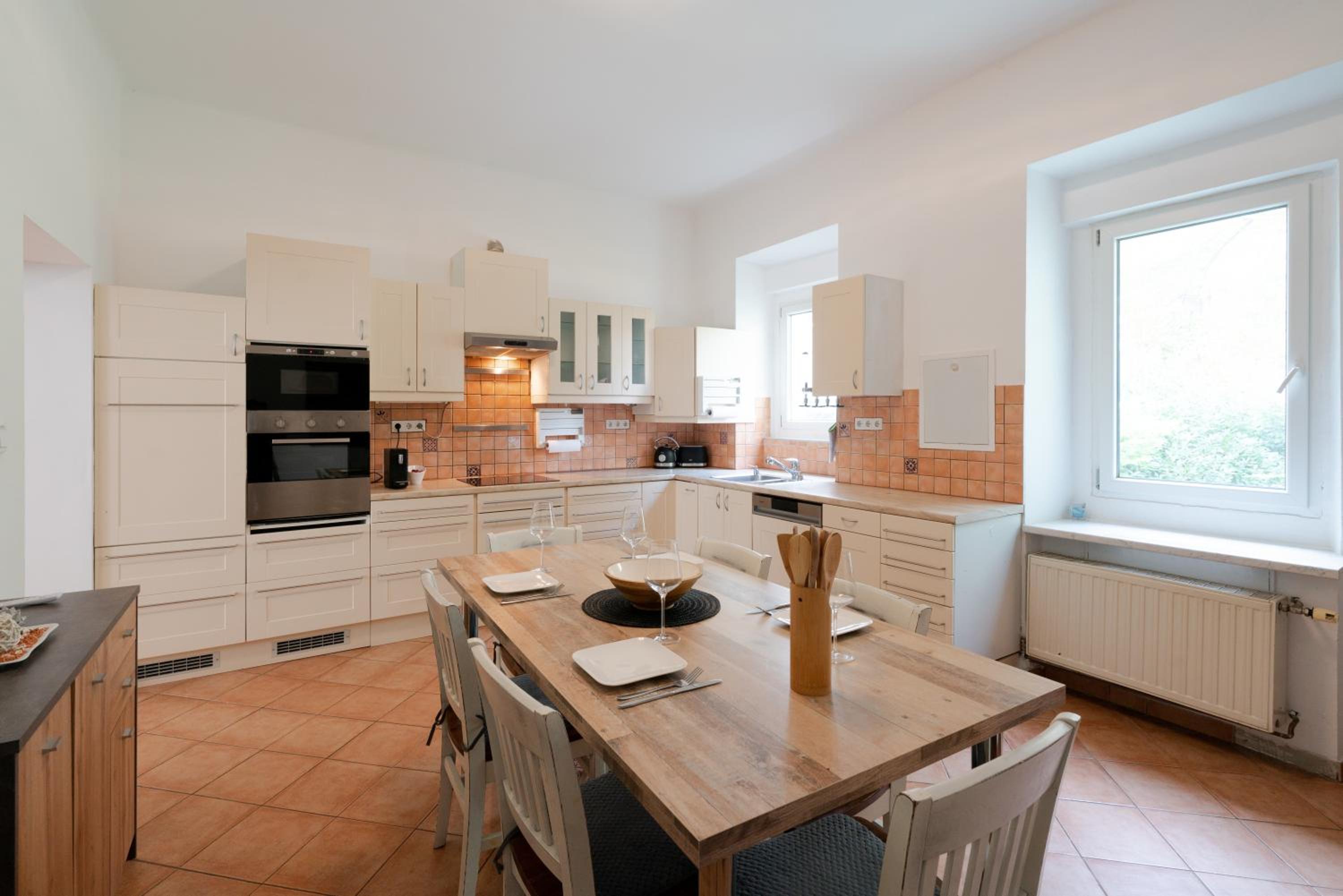 Bessemer - Charming Cottage with Garden