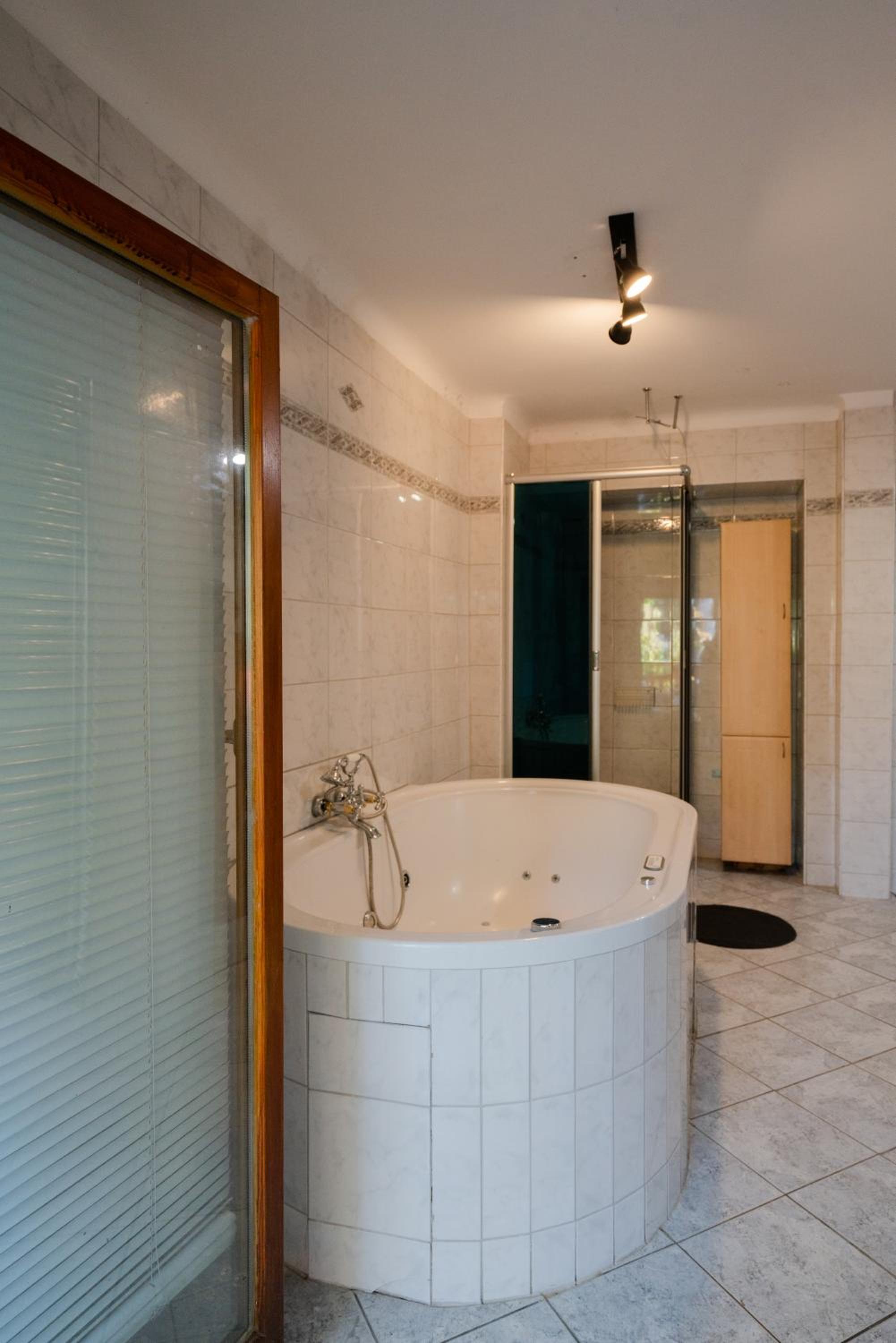 Bessemer - Charming Cottage with Garden