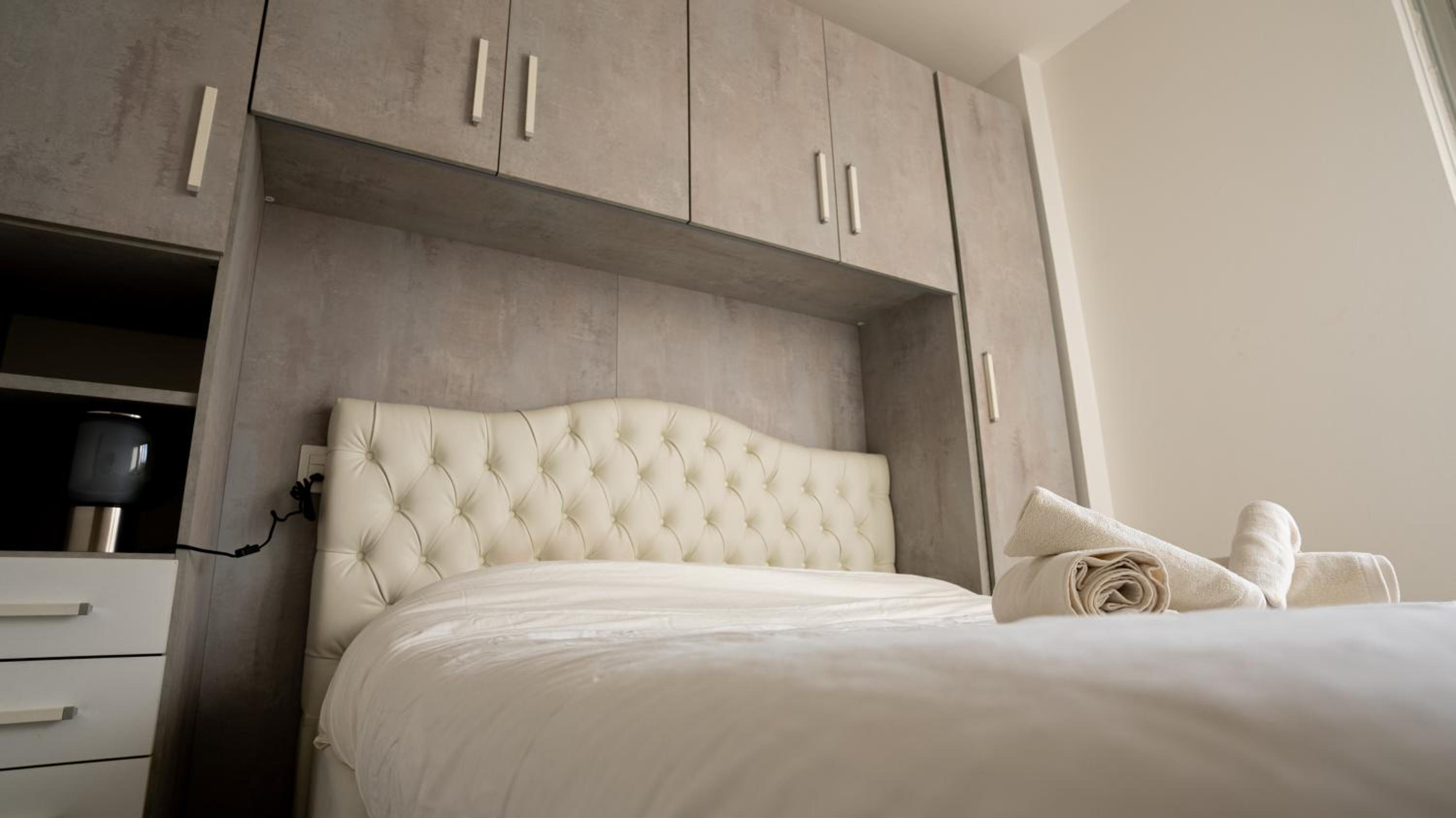 Free Parking - San Gerardo cosy apartment view 5