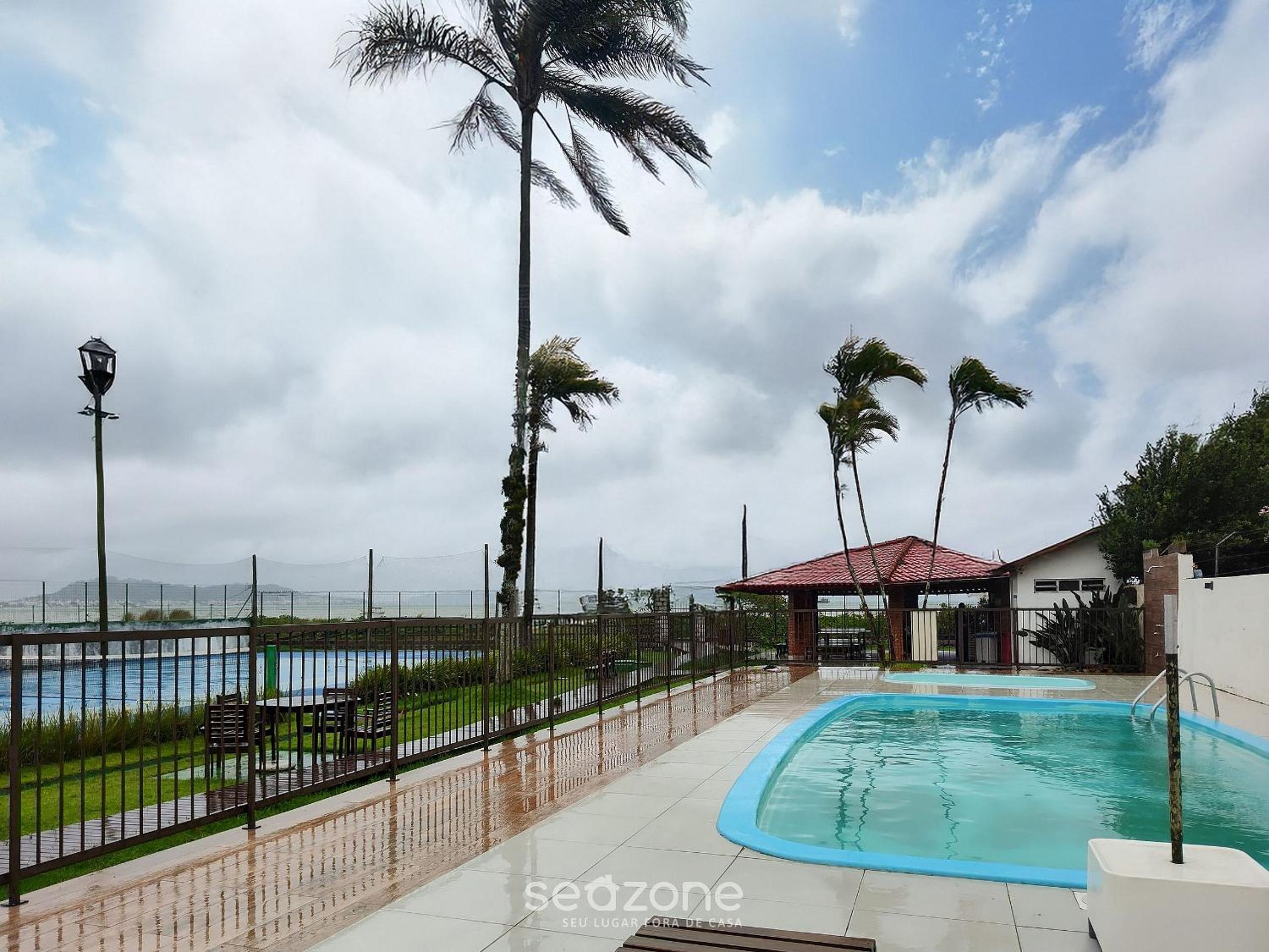 2b ap with direct beach access Floripa CRVA0007