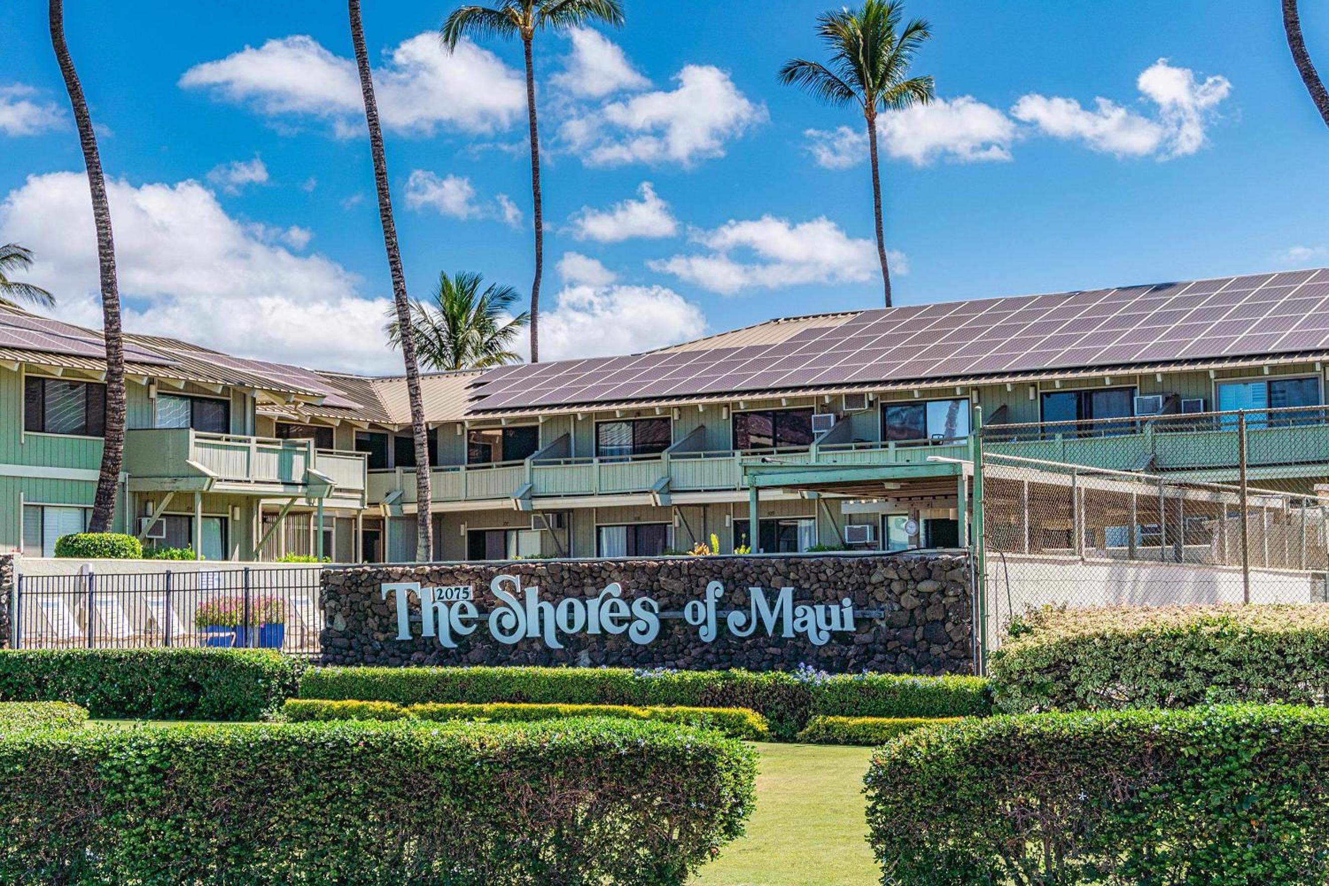 Shores of Maui 215 - Dramatic Ocean Views, Steps to the Beach, Renovated, AC!