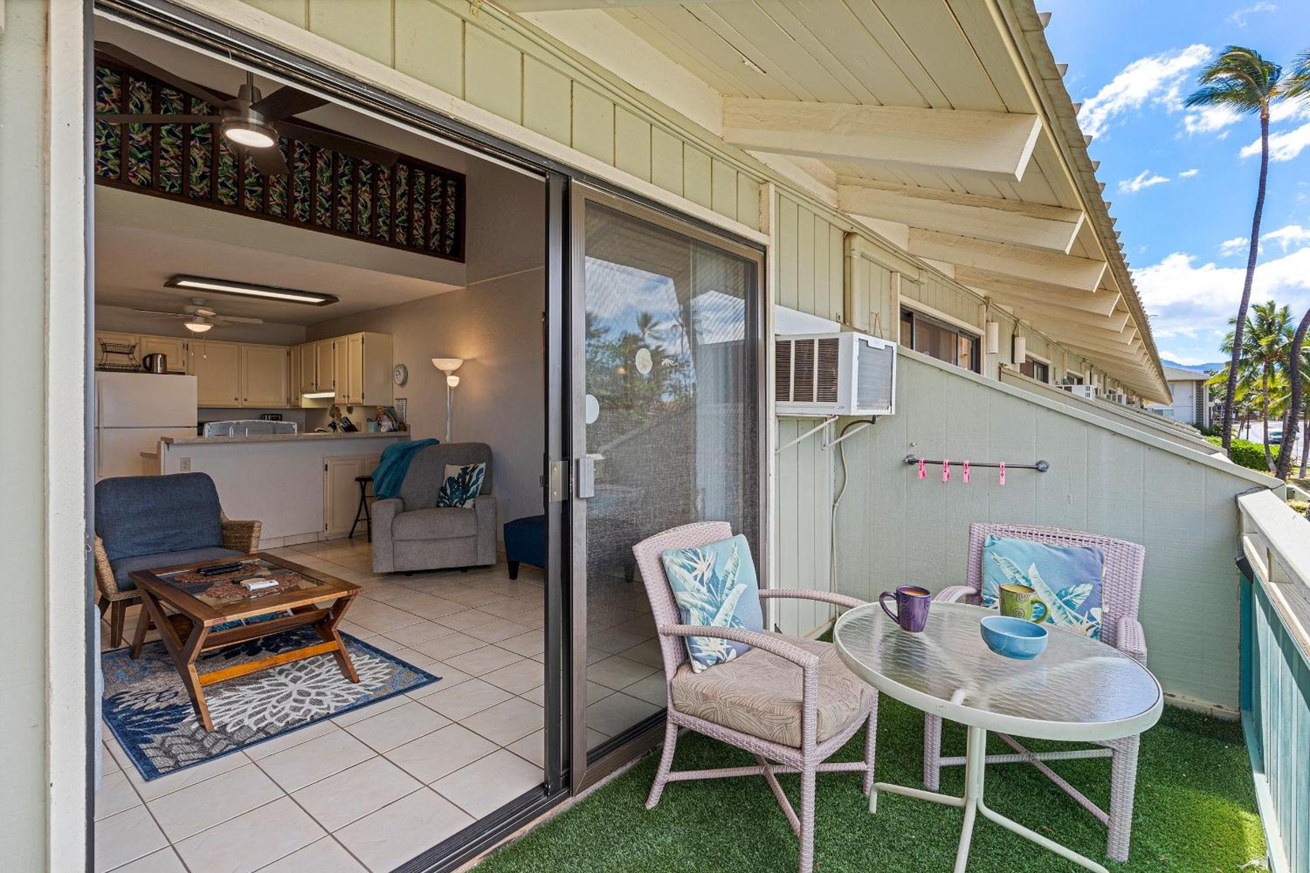 Shores of Maui 215 - Dramatic Ocean Views, Steps to the Beach, Renovated, AC!