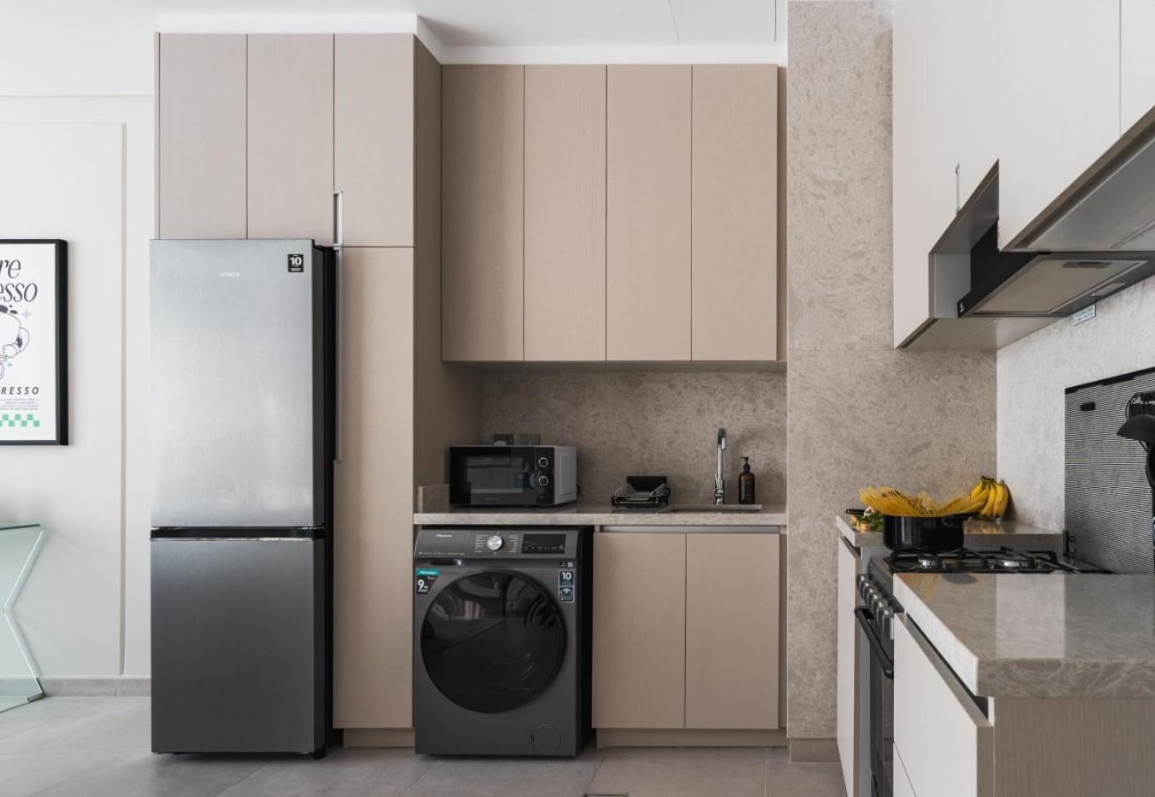 New Family Villa with PS5, Garden and Playroom