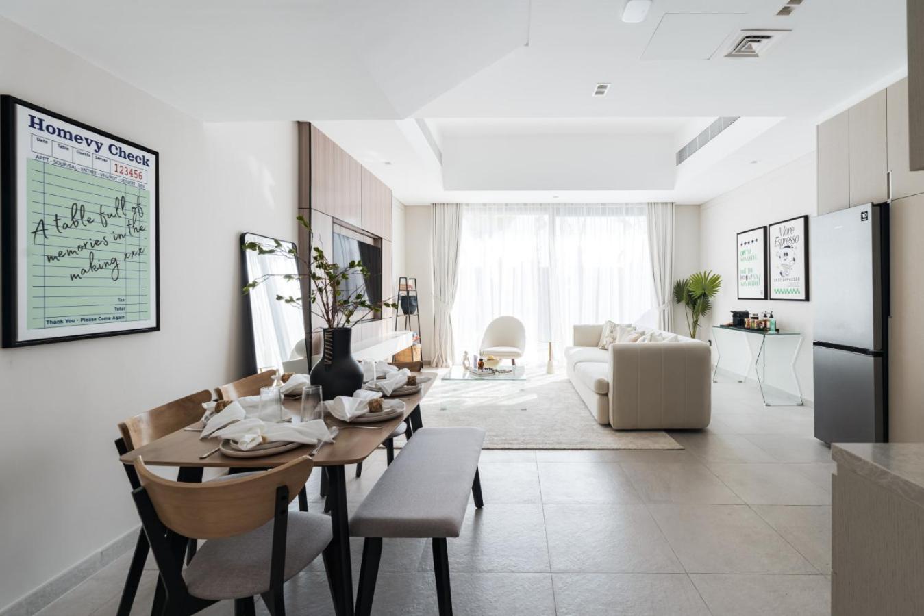 New Family Villa with PS5, Garden and Playroom
