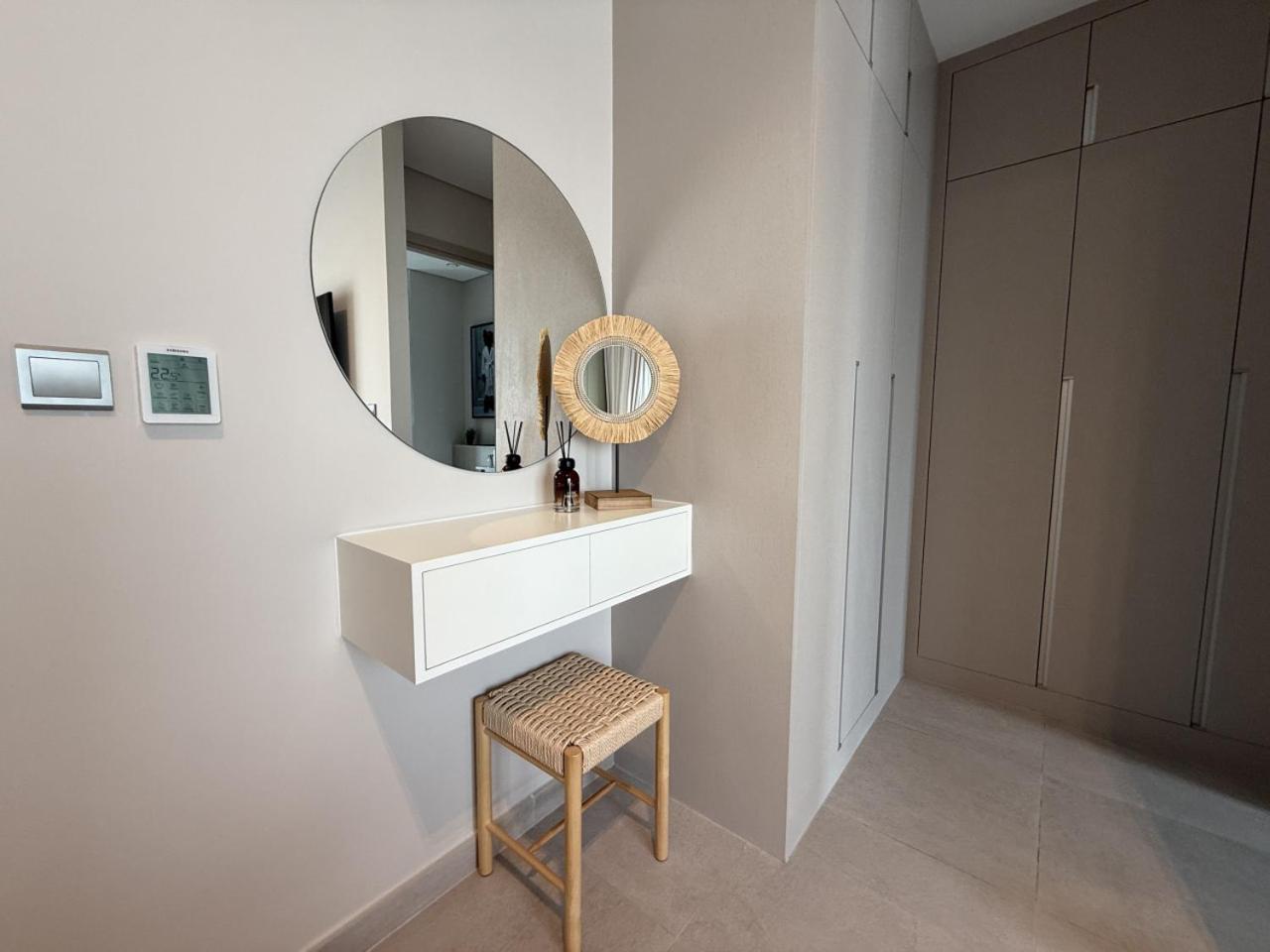 New Family Villa with PS5, Garden and Playroom
