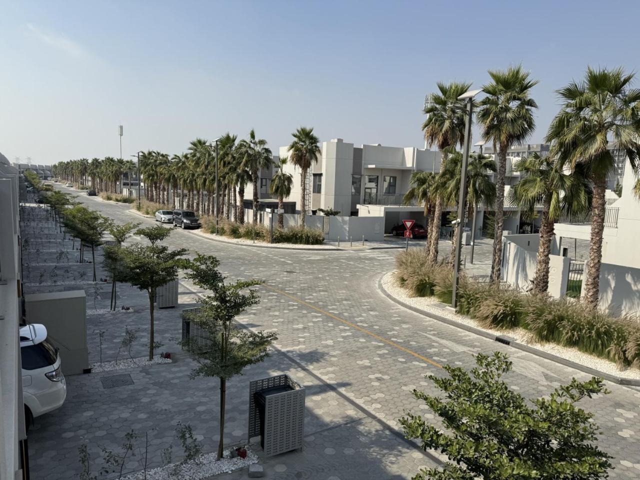 New Family Villa with PS5, Garden and Playroom