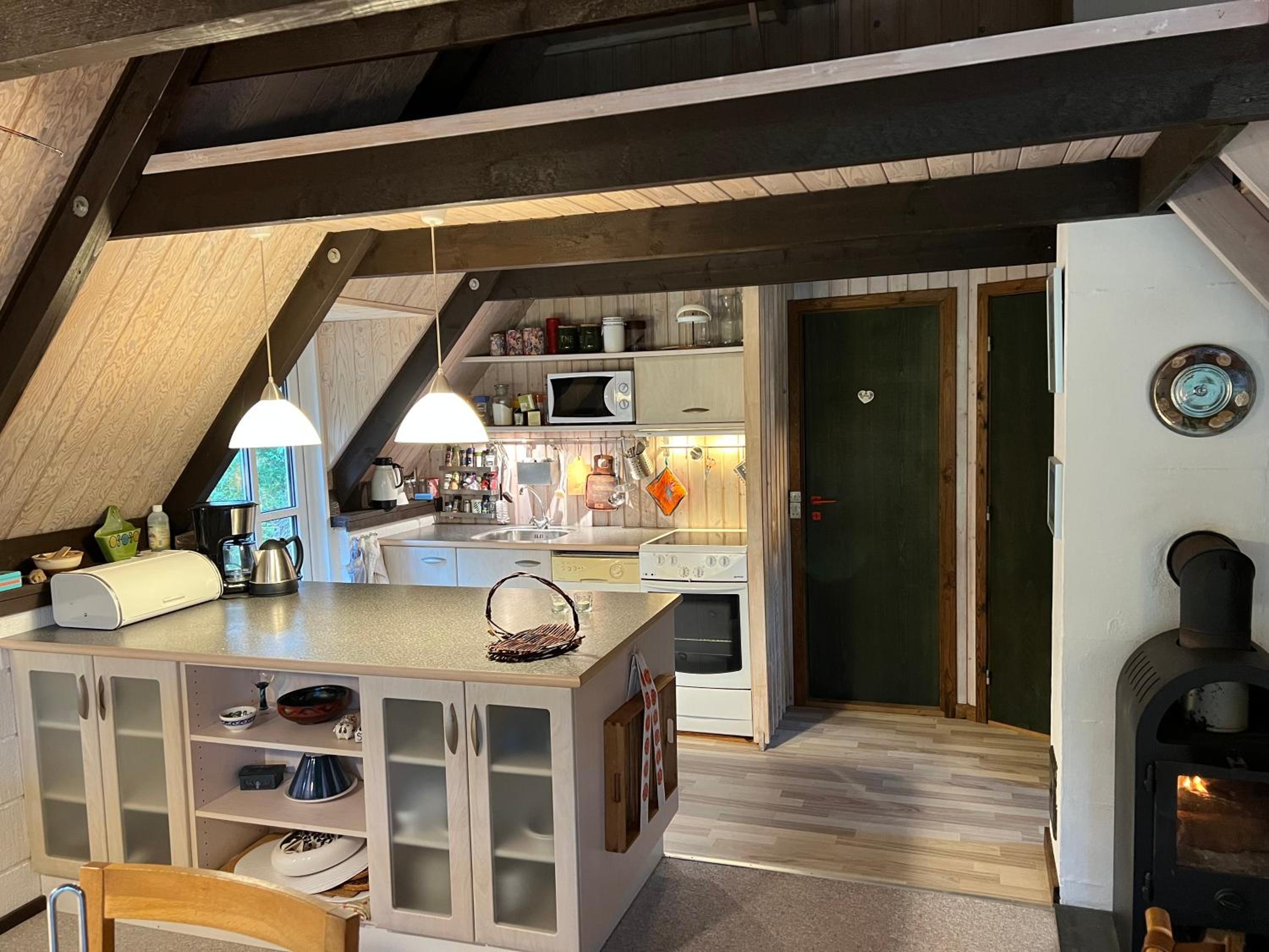 Charmerende sommerhus - natur, hygge og ro