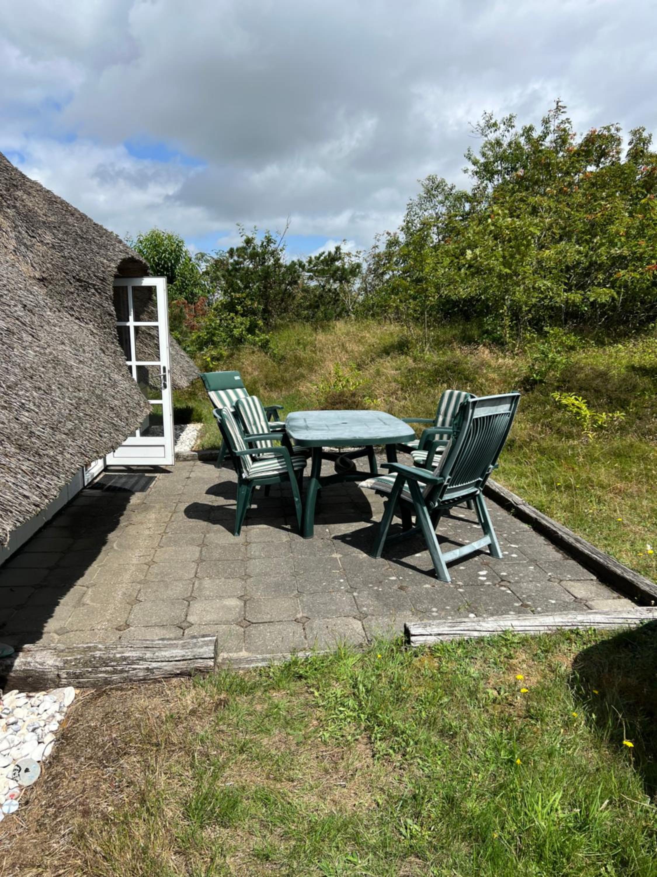 Charmerende sommerhus - natur, hygge og ro
