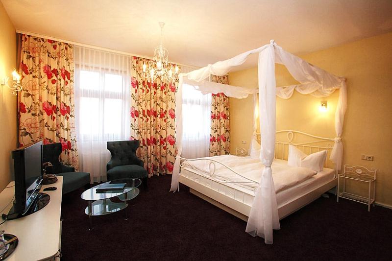 Hotel zur Insel - Property Image 8