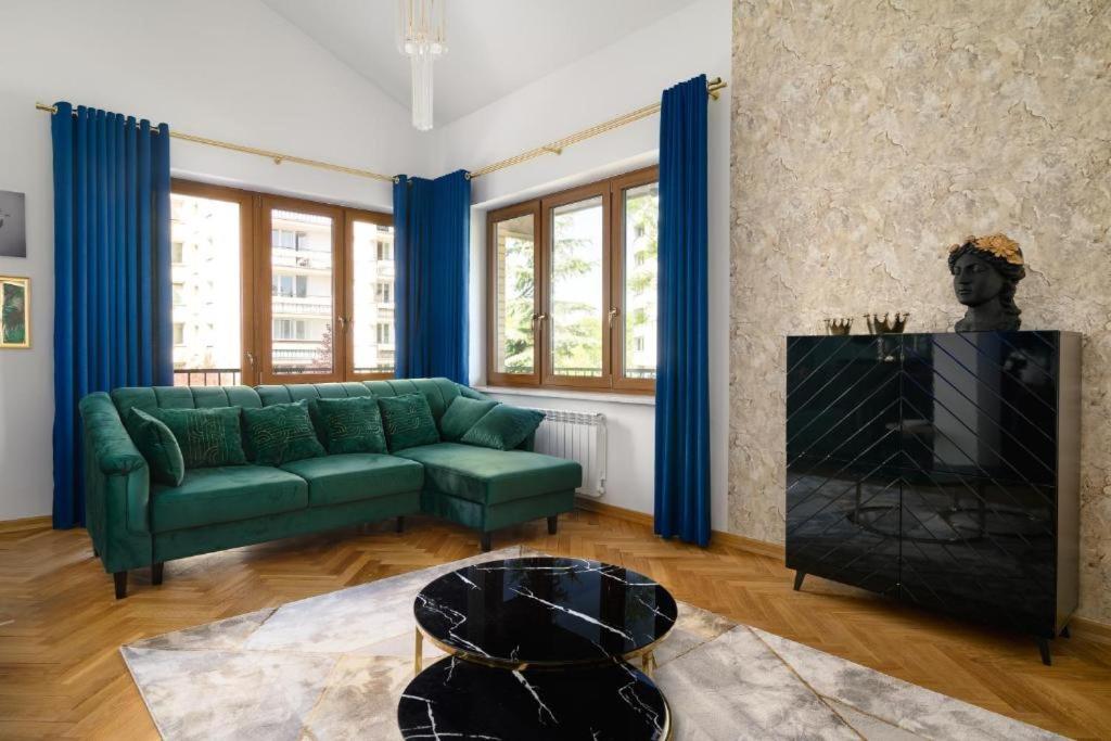 Golden Home Saska Kępa&Boutique Villa in the Heart of Warsaw