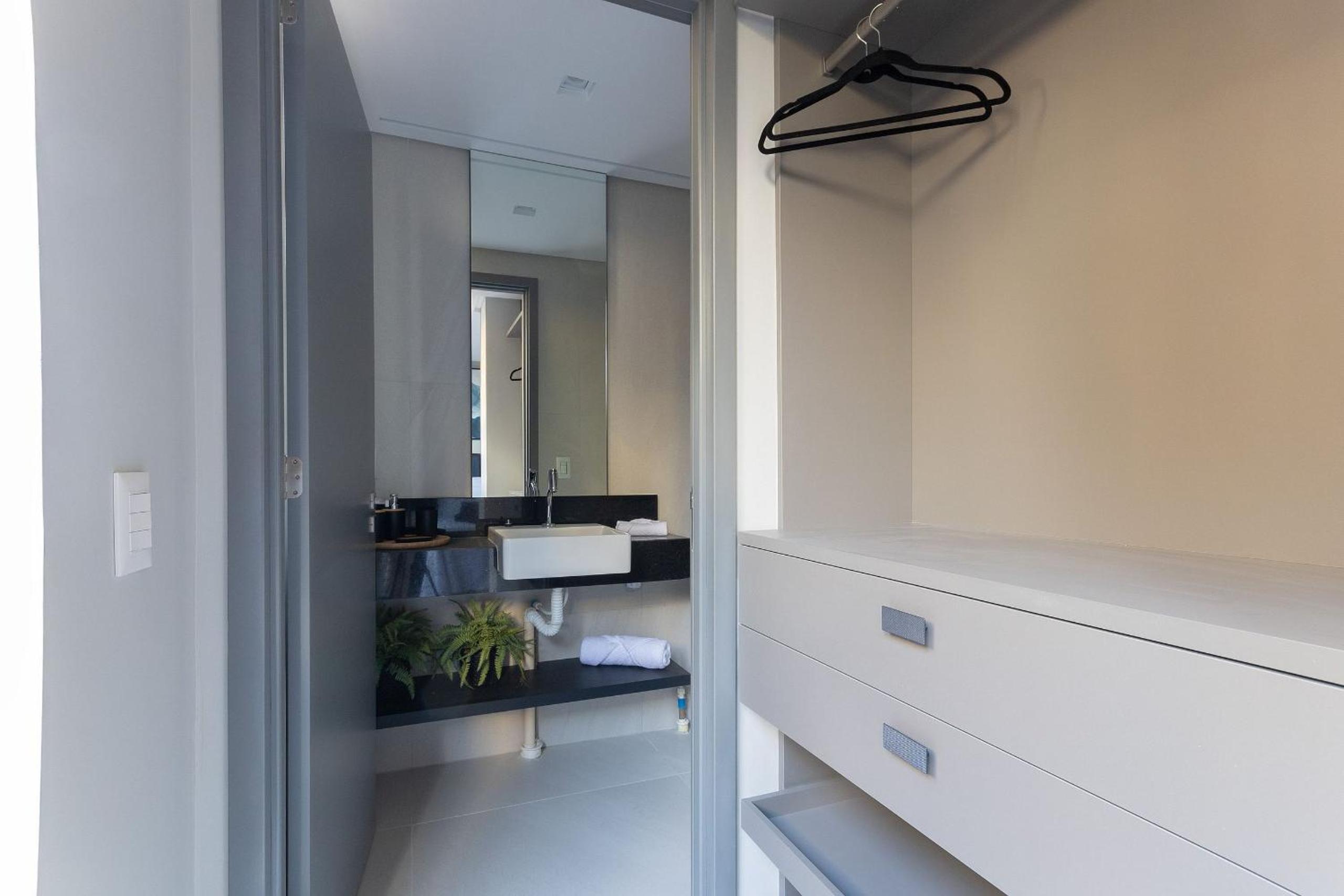 Breeze #103- first floor with balcony by Carpediem