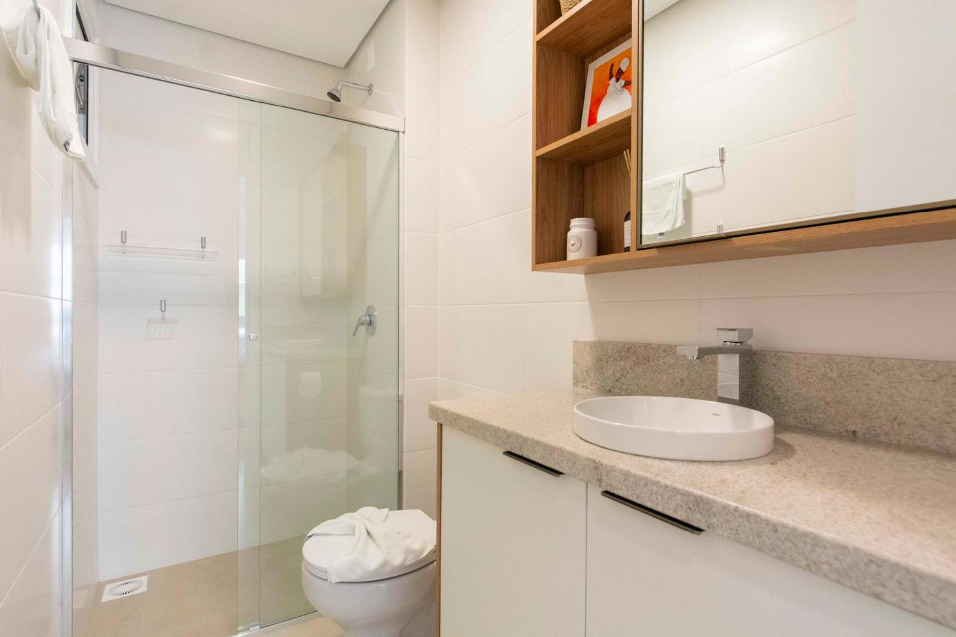 Apto Charmoso com Piscina no Campeche AR9821
