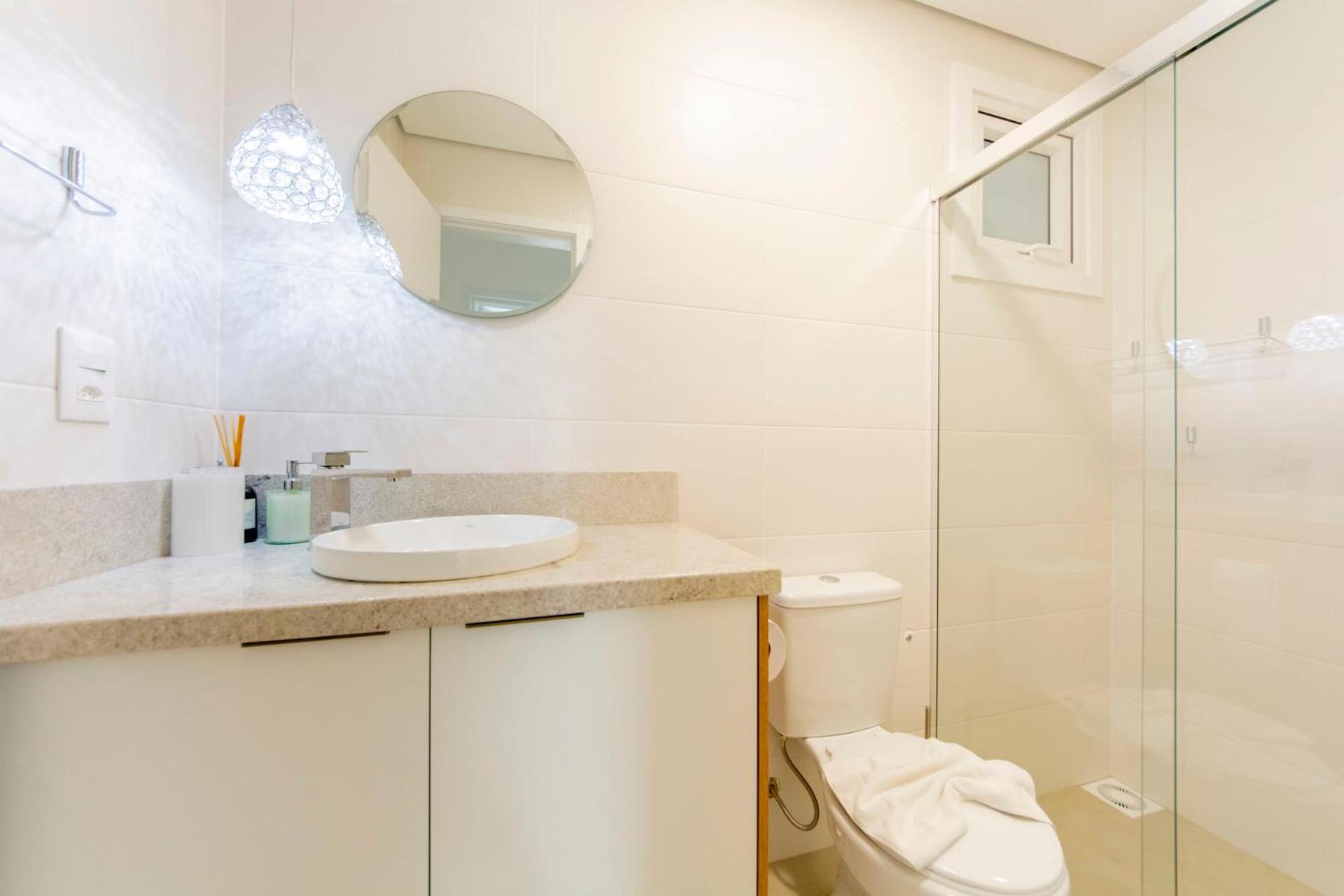 Apto Charmoso com Piscina no Campeche AR9821