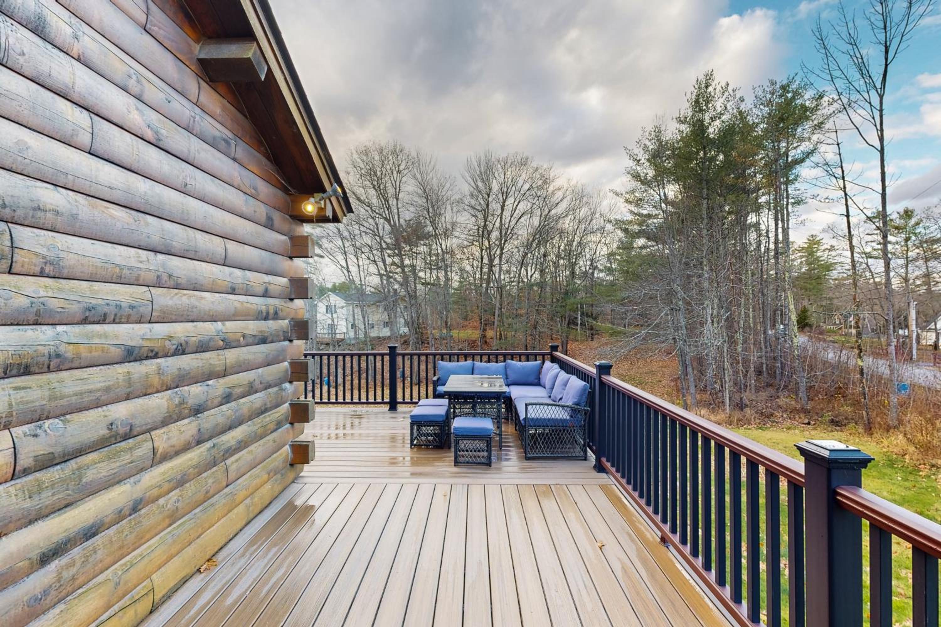 4-Season Family Base! 13 Mi to Lake Winnipesaukee