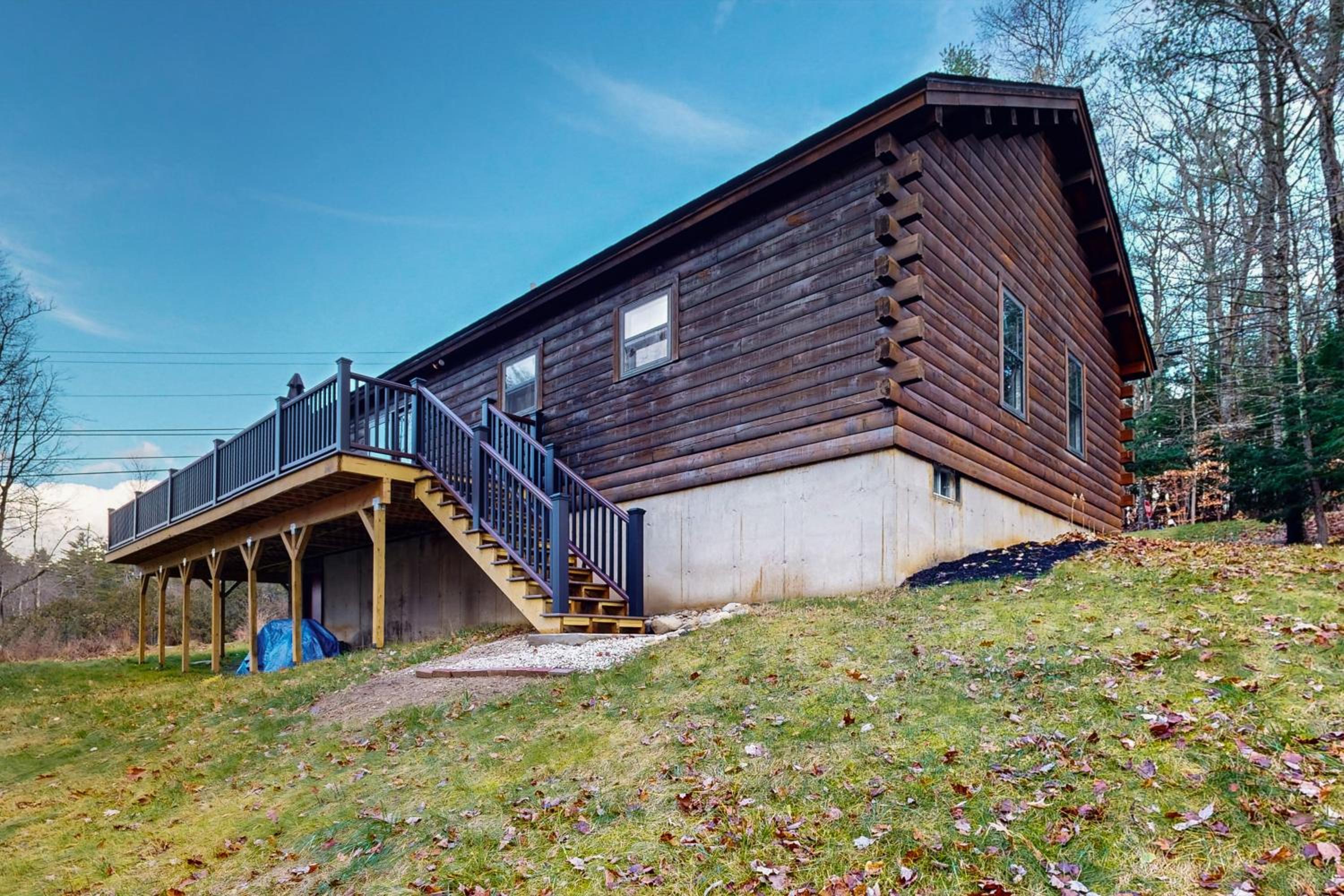 4-Season Family Base! 13 Mi to Lake Winnipesaukee