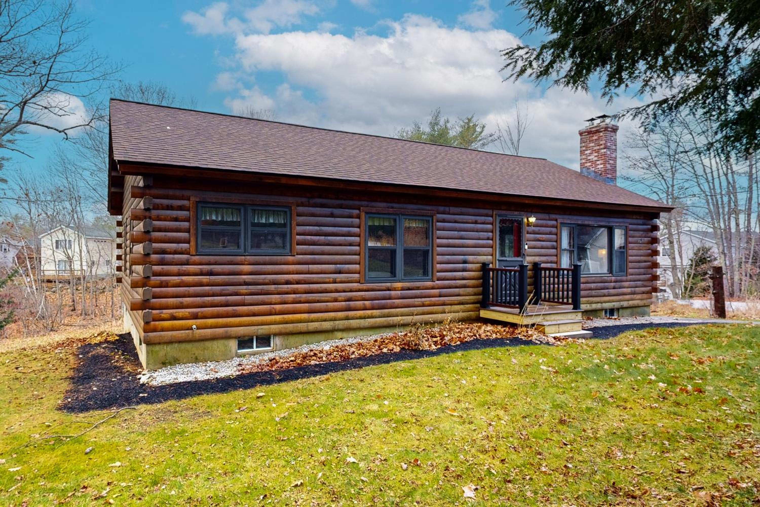 4-Season Family Base! 13 Mi to Lake Winnipesaukee