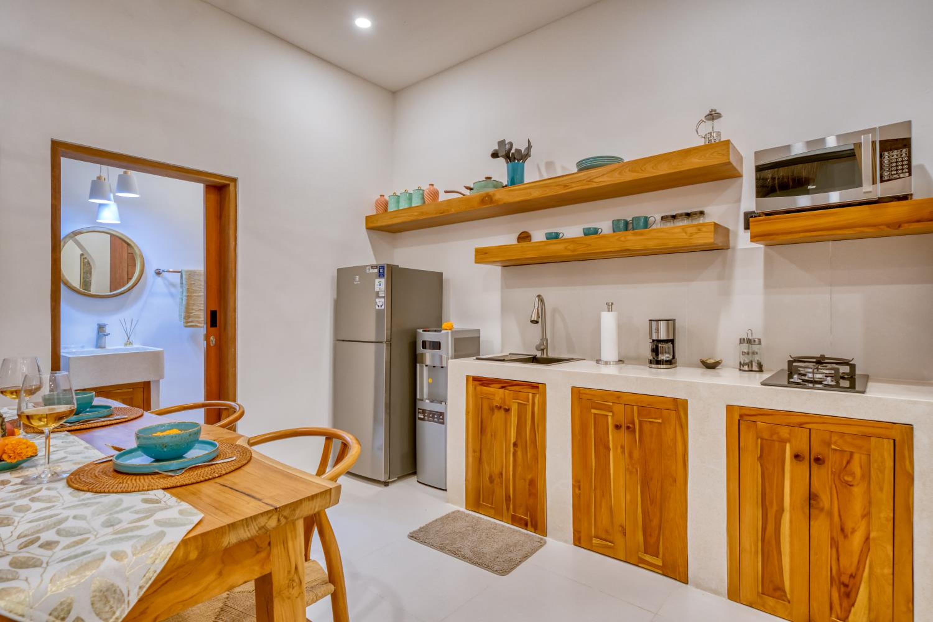 Cozy 2bd Villa 4min drive to Cemagi Beach with Pvt Rooftop view 5