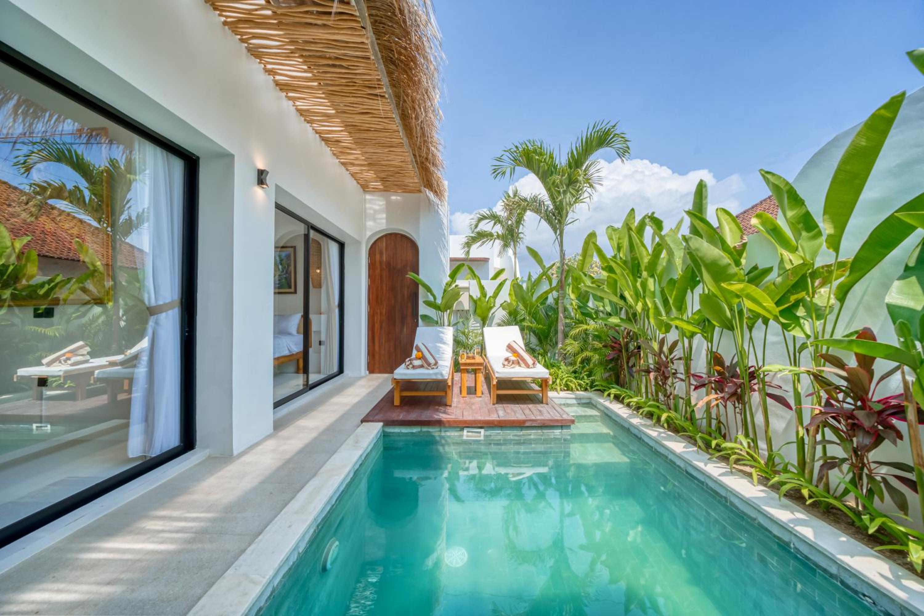 Cozy 2bd Villa 4min drive to Cemagi Beach with Pvt Rooftop view 3